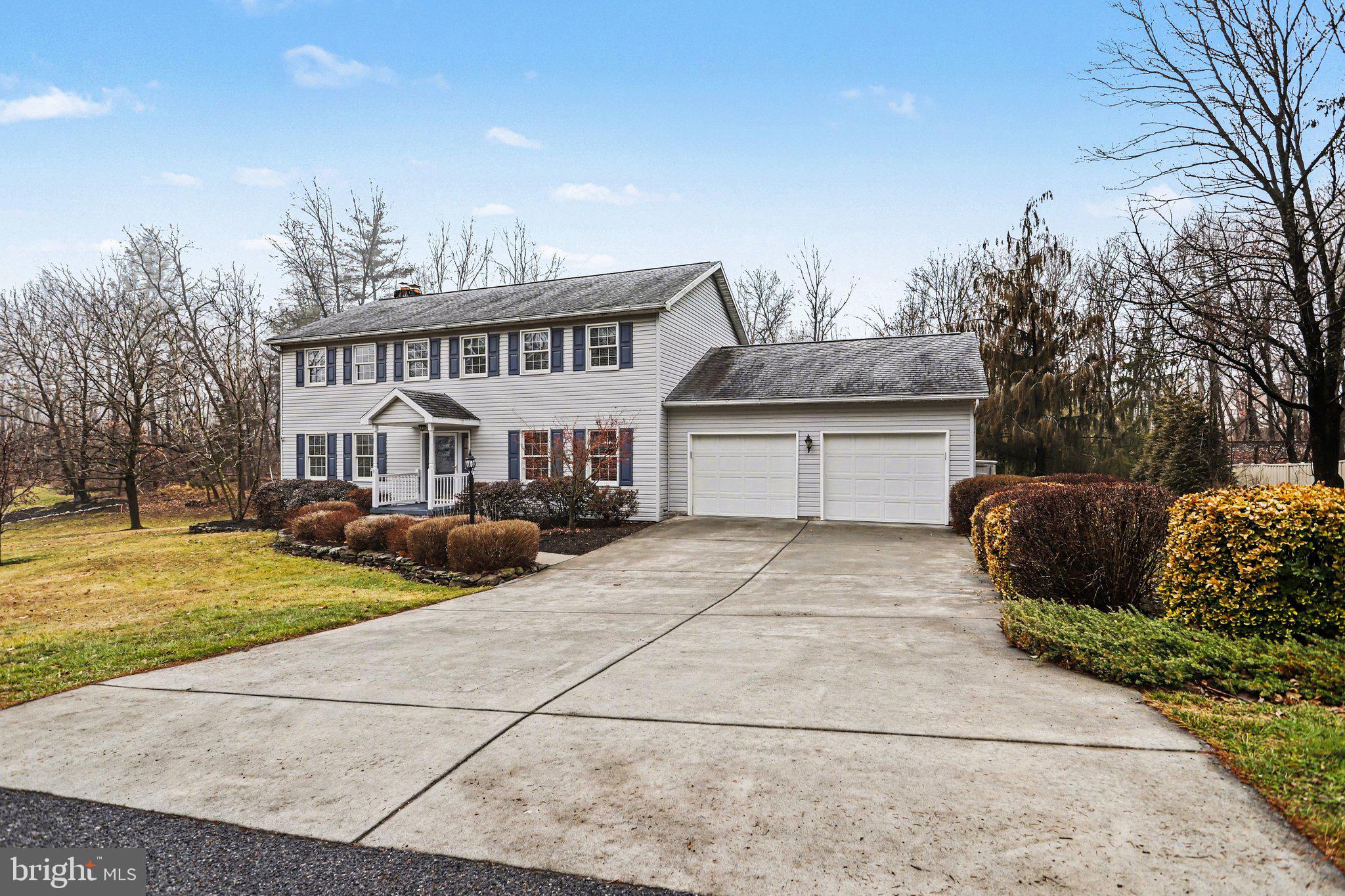 LONGVIEW ESTATES - Residential