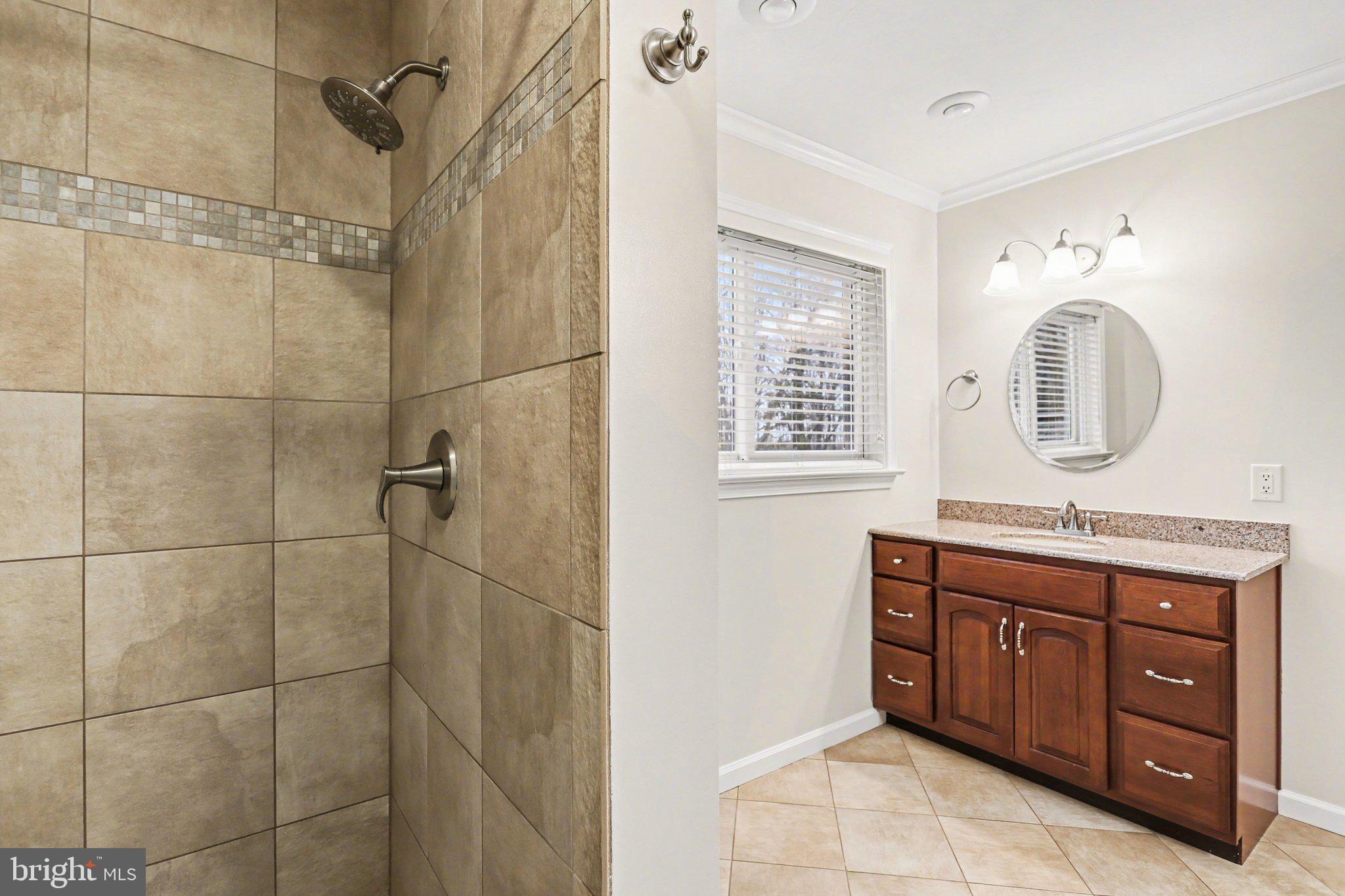 LONGVIEW ESTATES - Residential