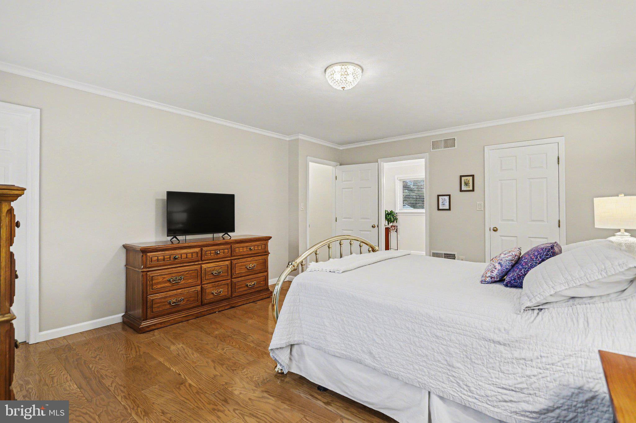 LONGVIEW ESTATES - Residential