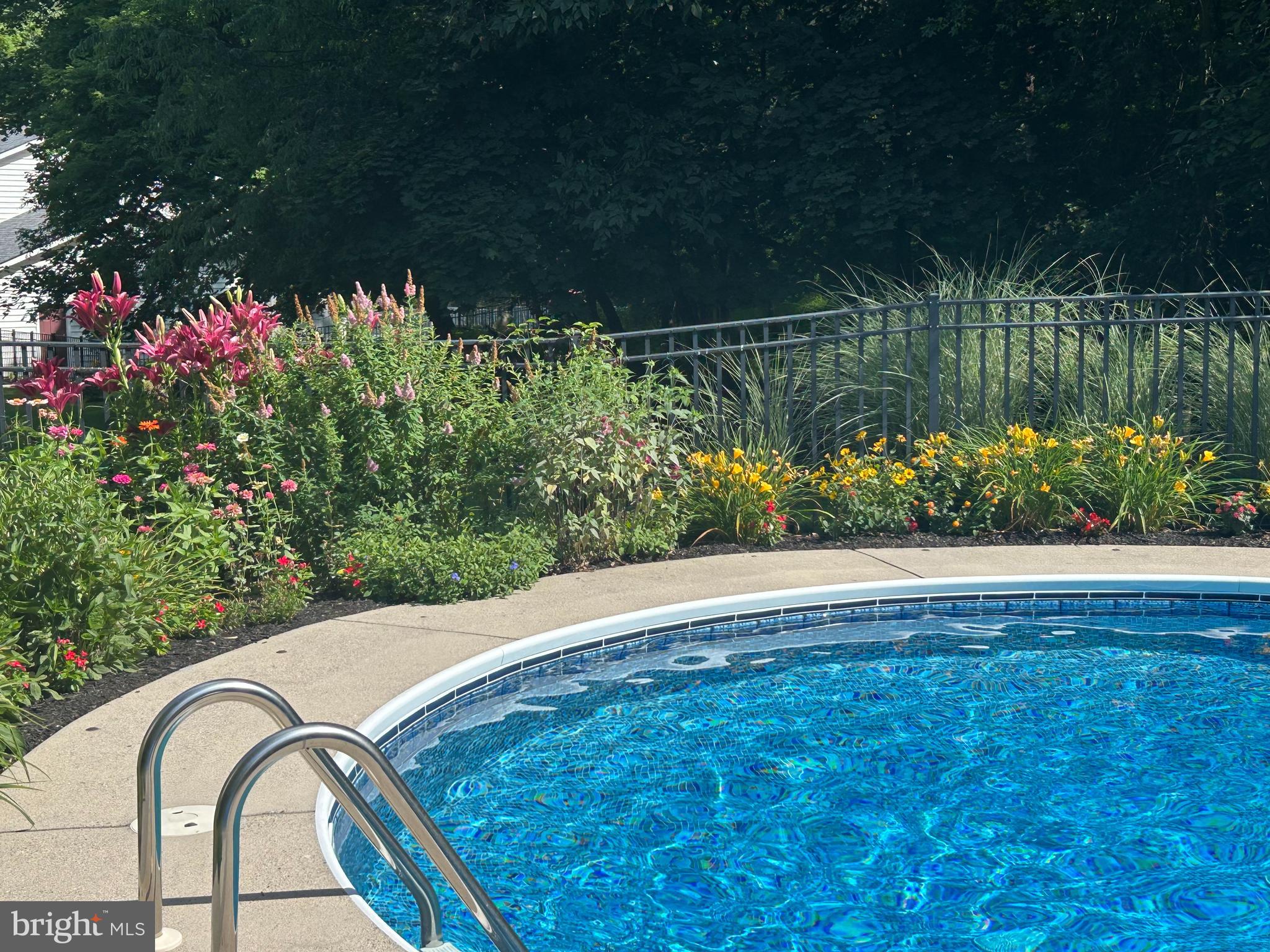 LONGVIEW ESTATES - Residential