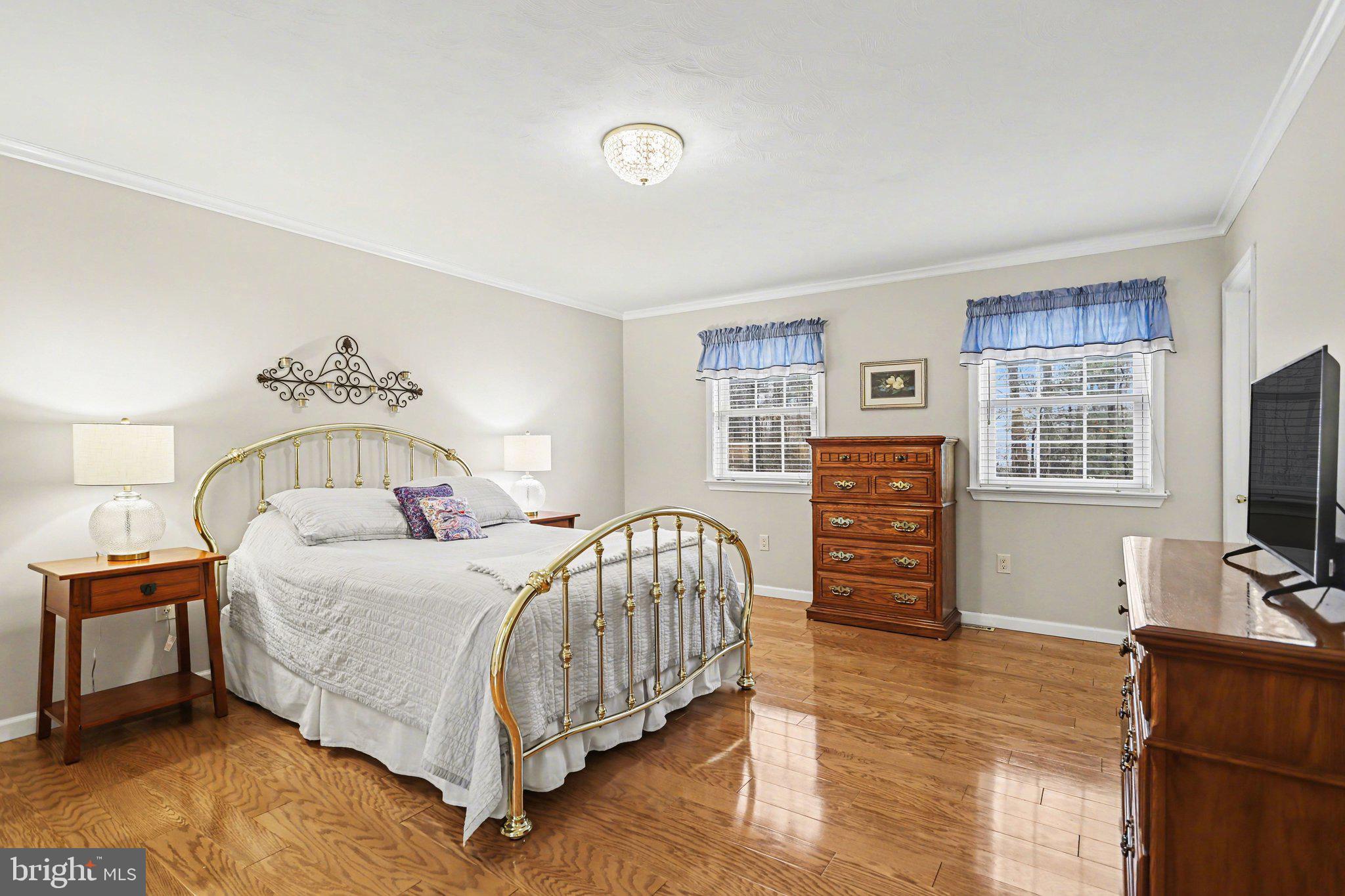 LONGVIEW ESTATES - Residential