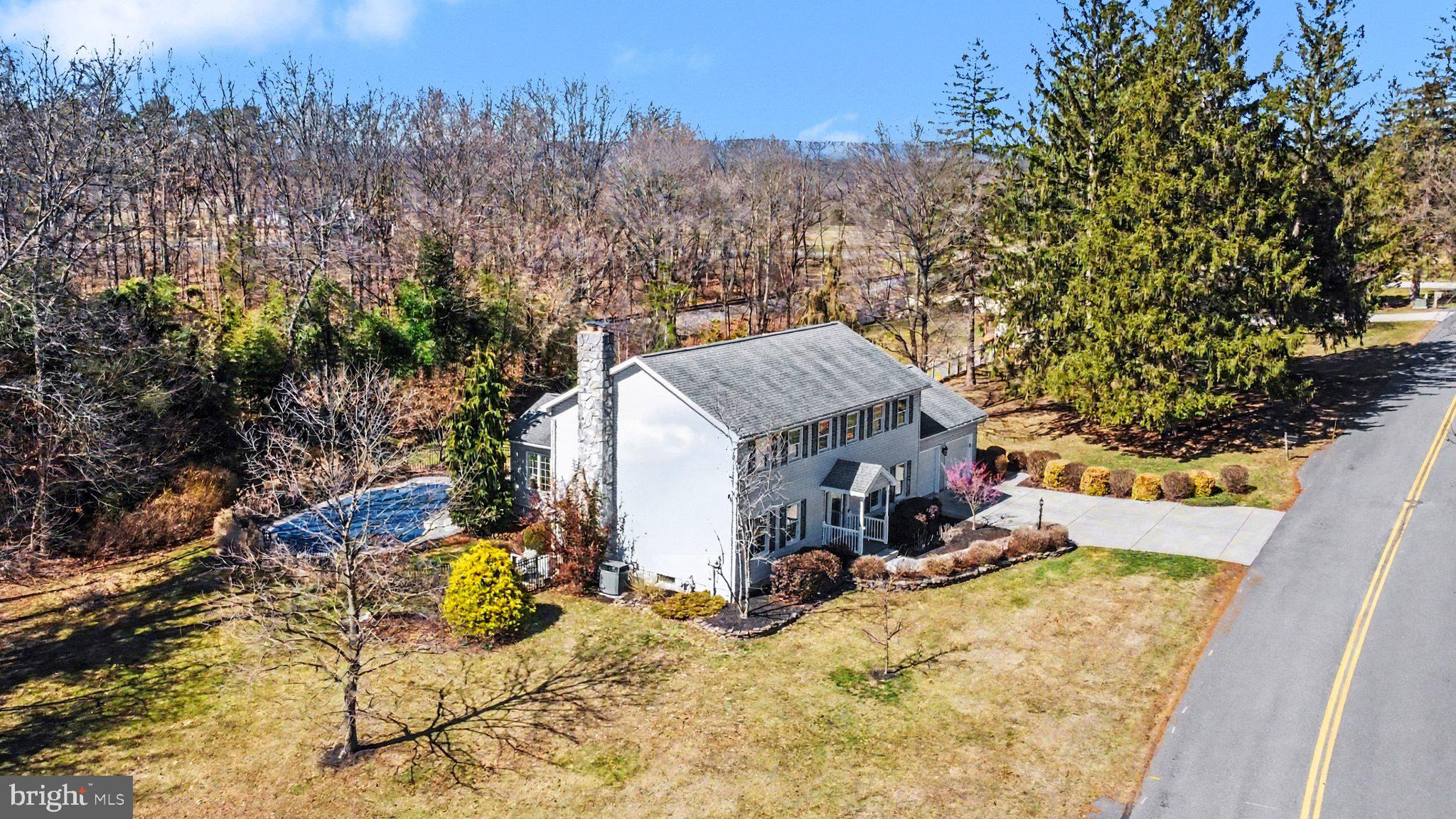 LONGVIEW ESTATES - Residential