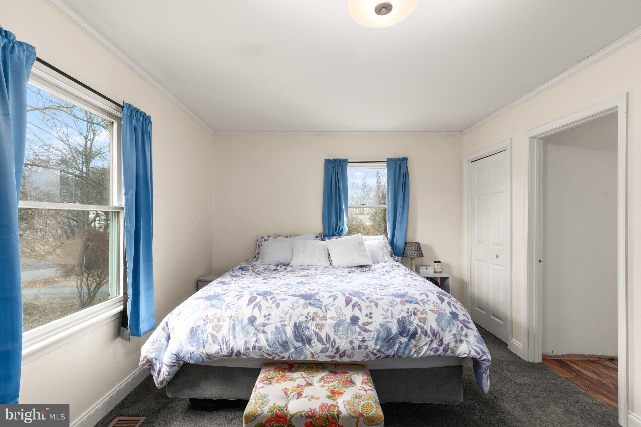 CHESAPEAKE ISLE - Residential