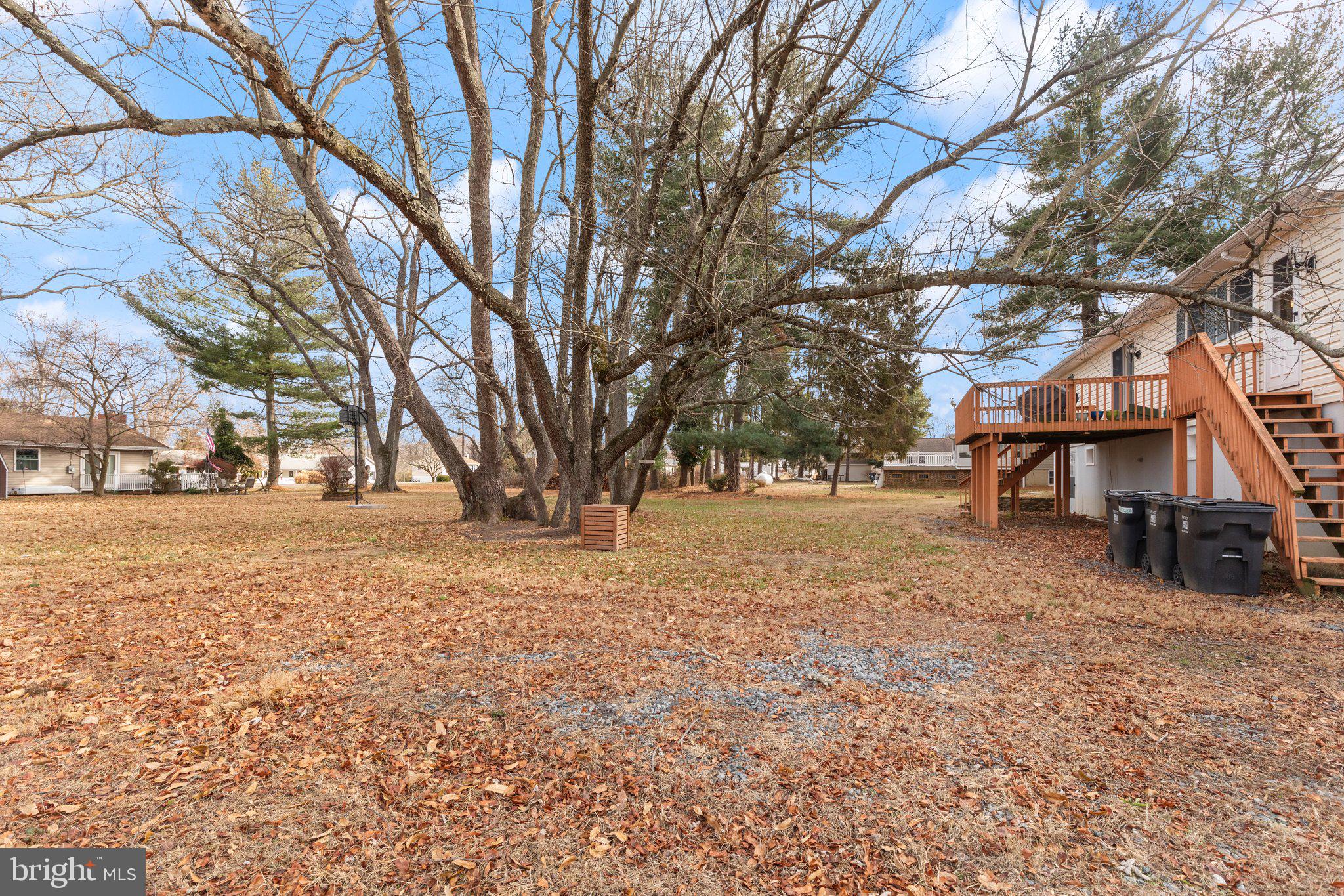 CHESAPEAKE ISLE - Residential