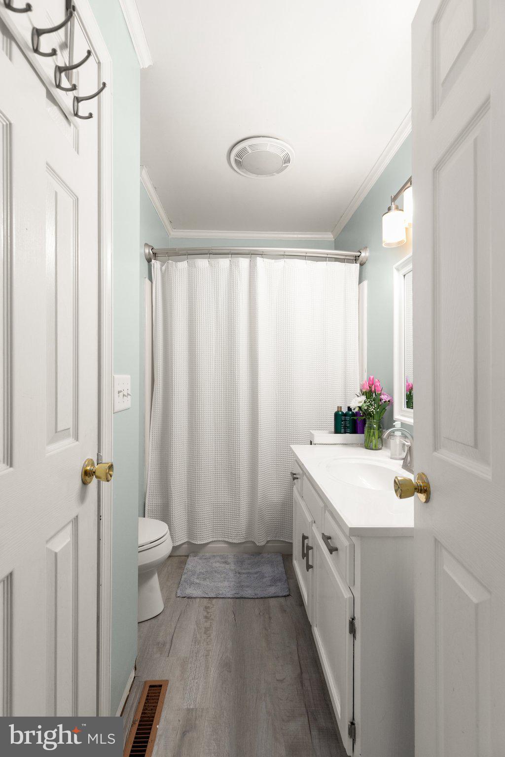 CHESAPEAKE ISLE - Residential