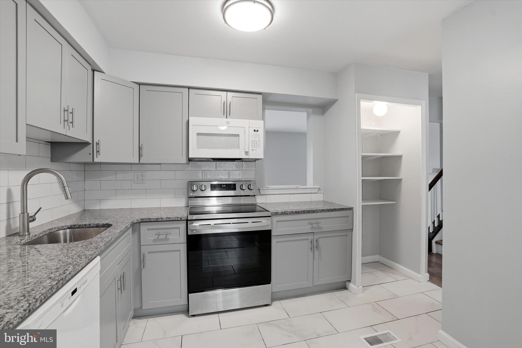 CEDAR HILL - Residential