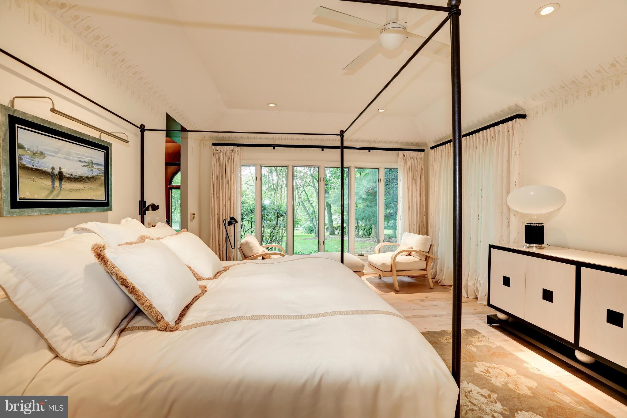 LAYTONSVILLE KNOLLS - Residential