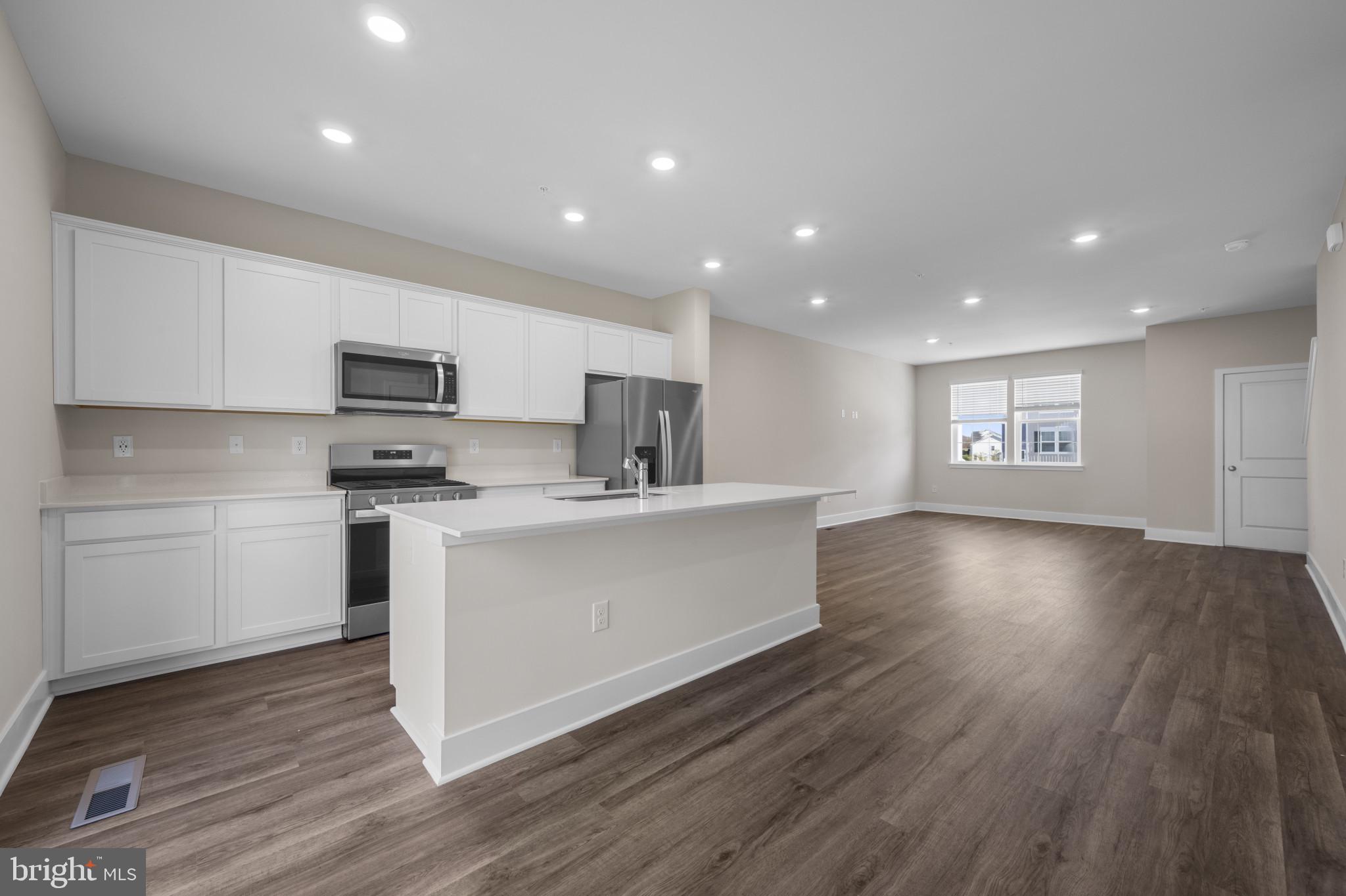 MAGNOLIA LANDING - Residential