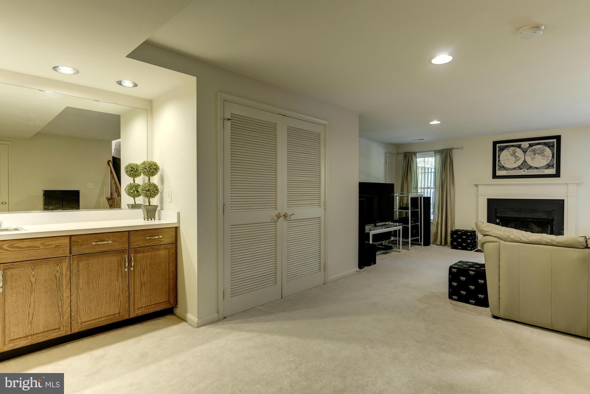 MIDDLEFORD - Residential