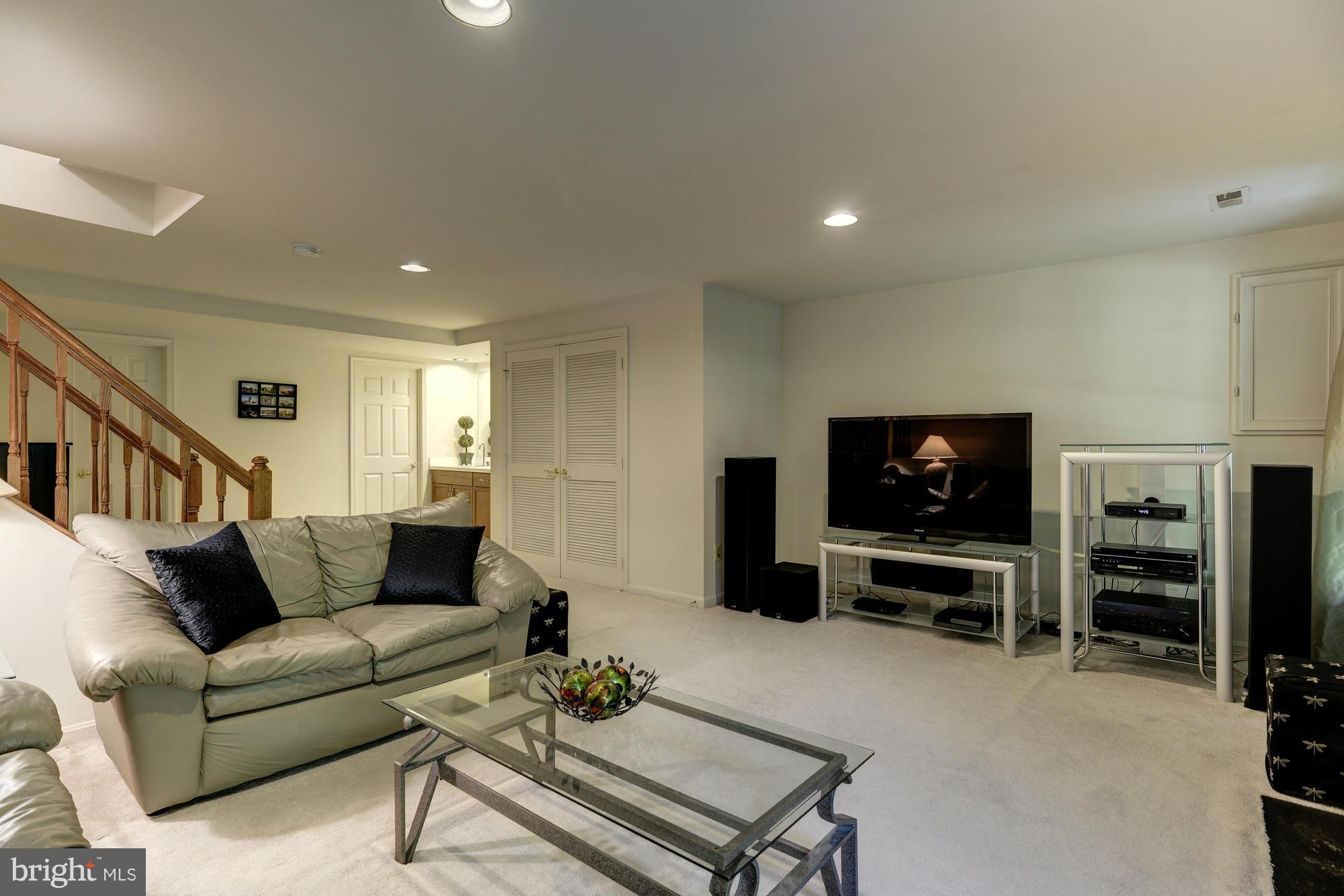 MIDDLEFORD - Residential