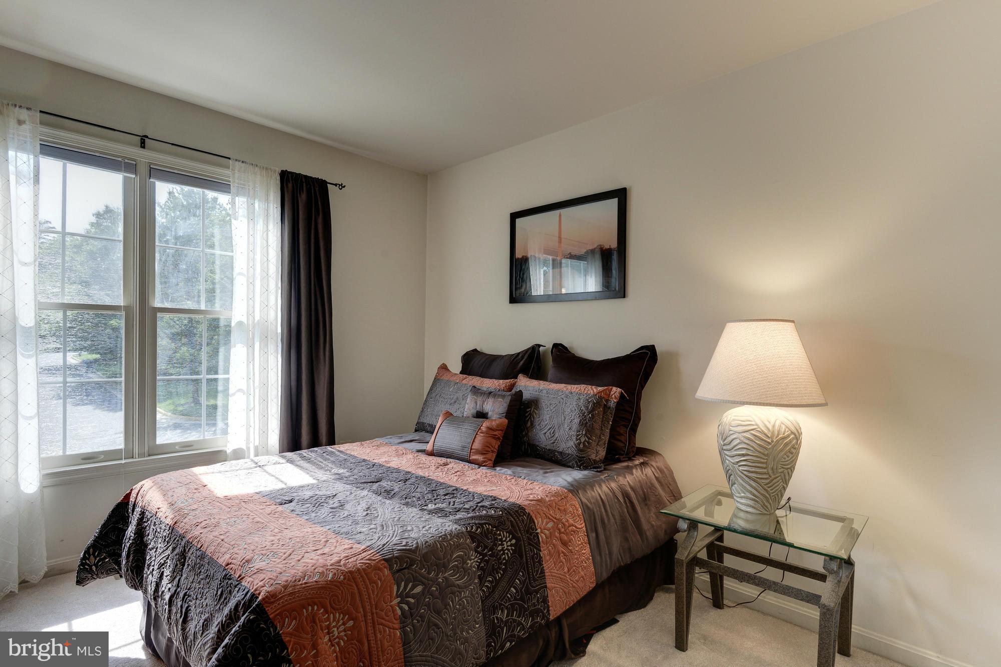 MIDDLEFORD - Residential