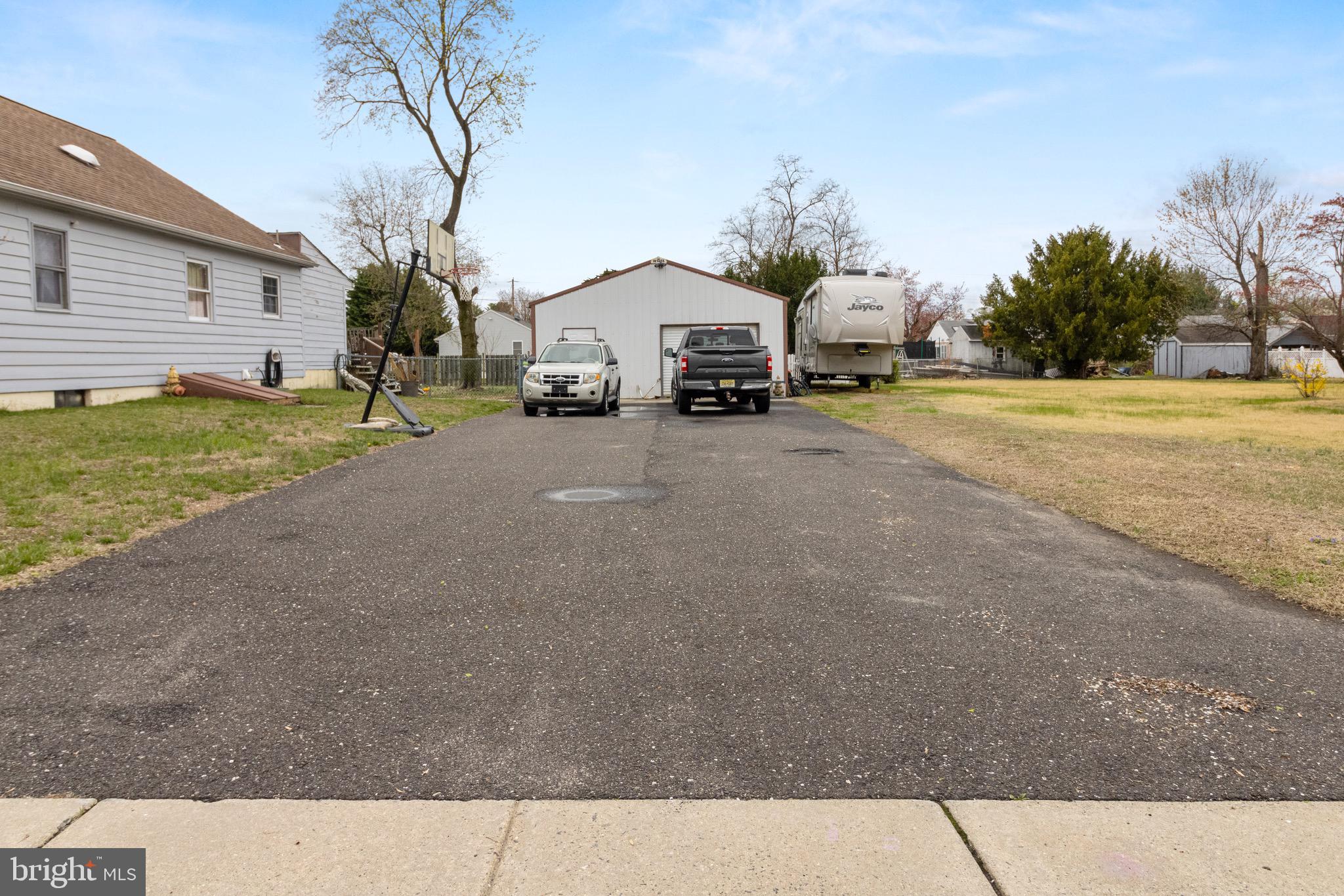 61 FRANKLIN AVENUE