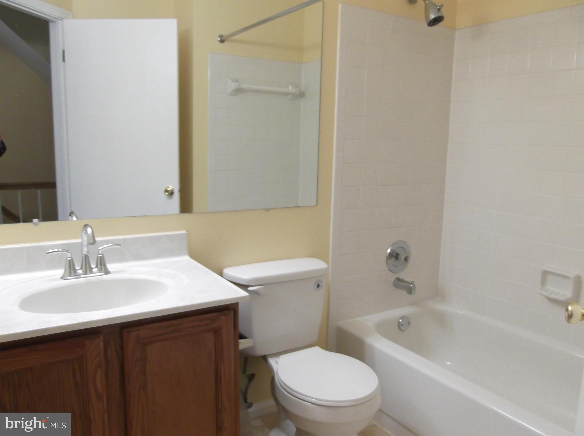 SPRINGFIELD OAKS - Residential Lease