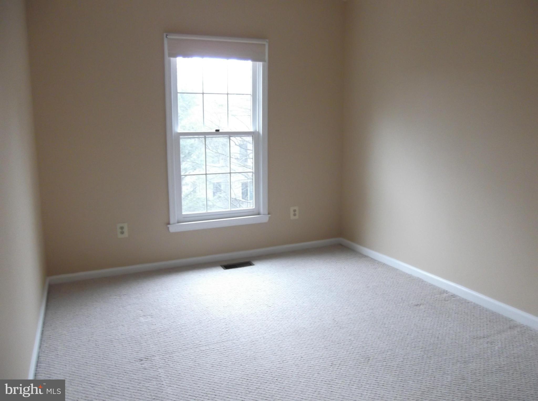 SPRINGFIELD OAKS - Residential Lease