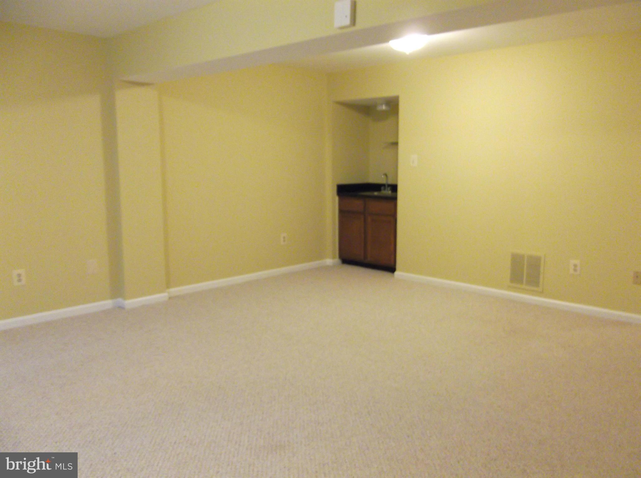 SPRINGFIELD OAKS - Residential Lease