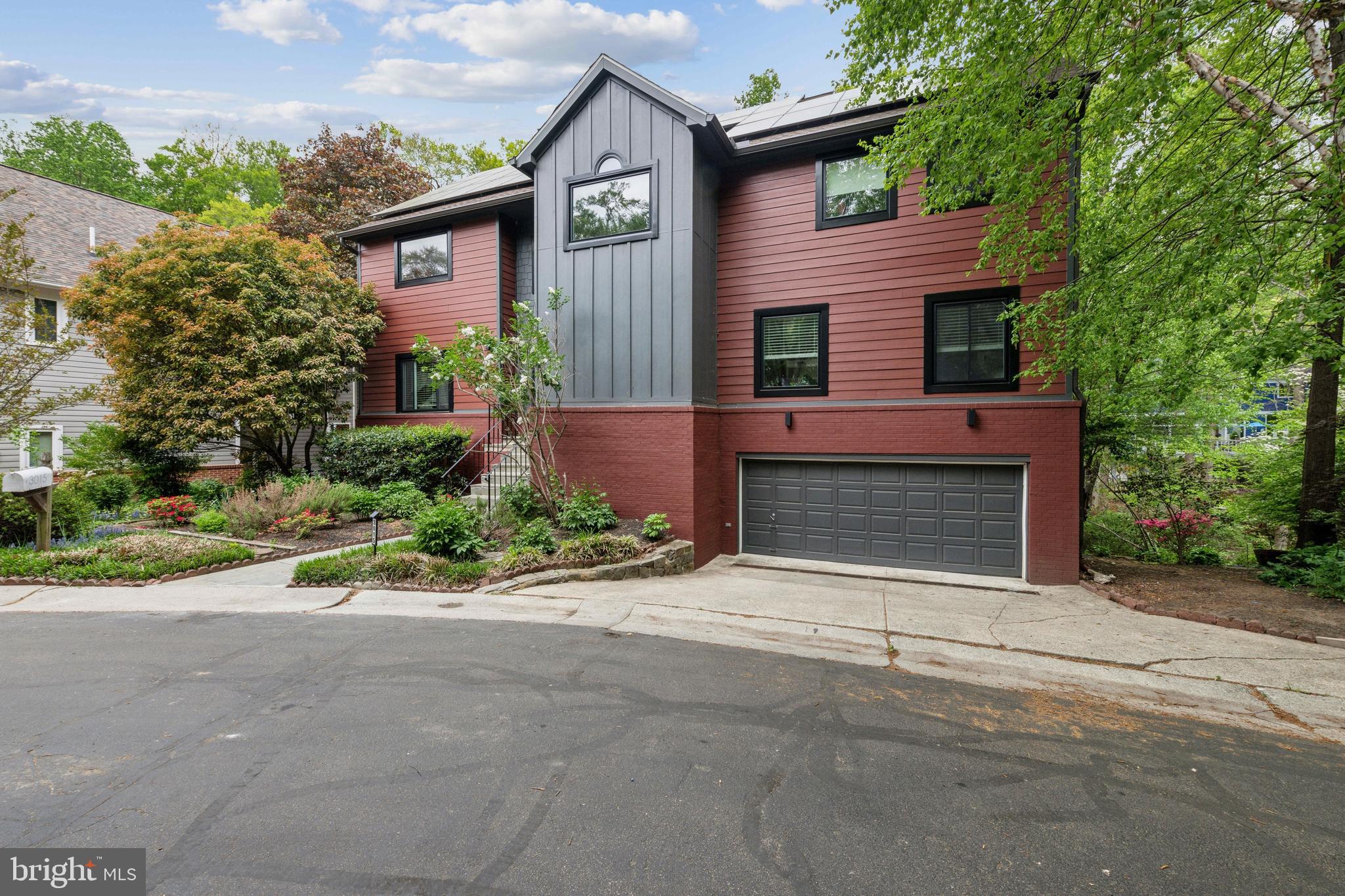 3015 OREGON KNOLLS DRIVE NW