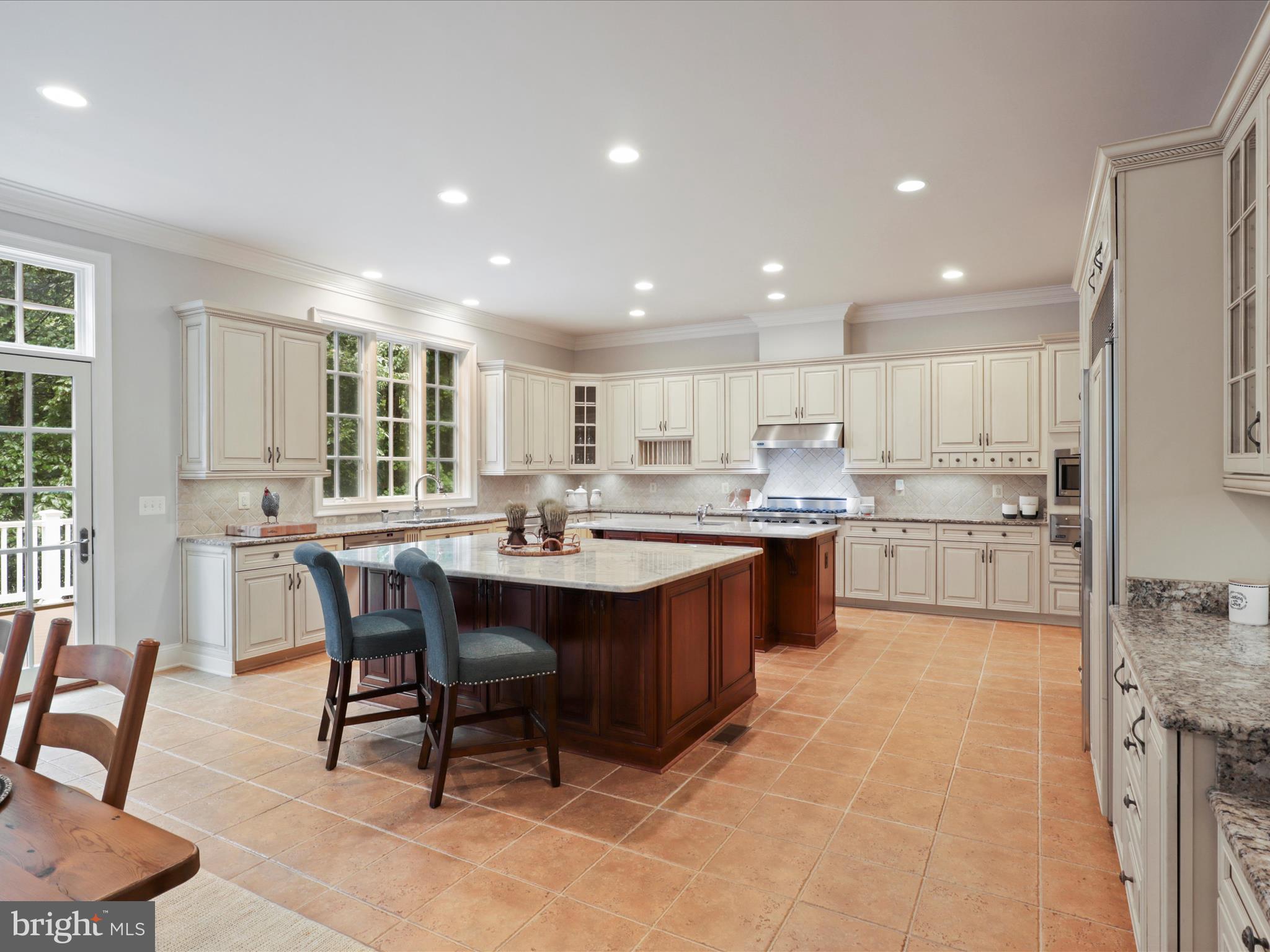 CLIFTON - Residential