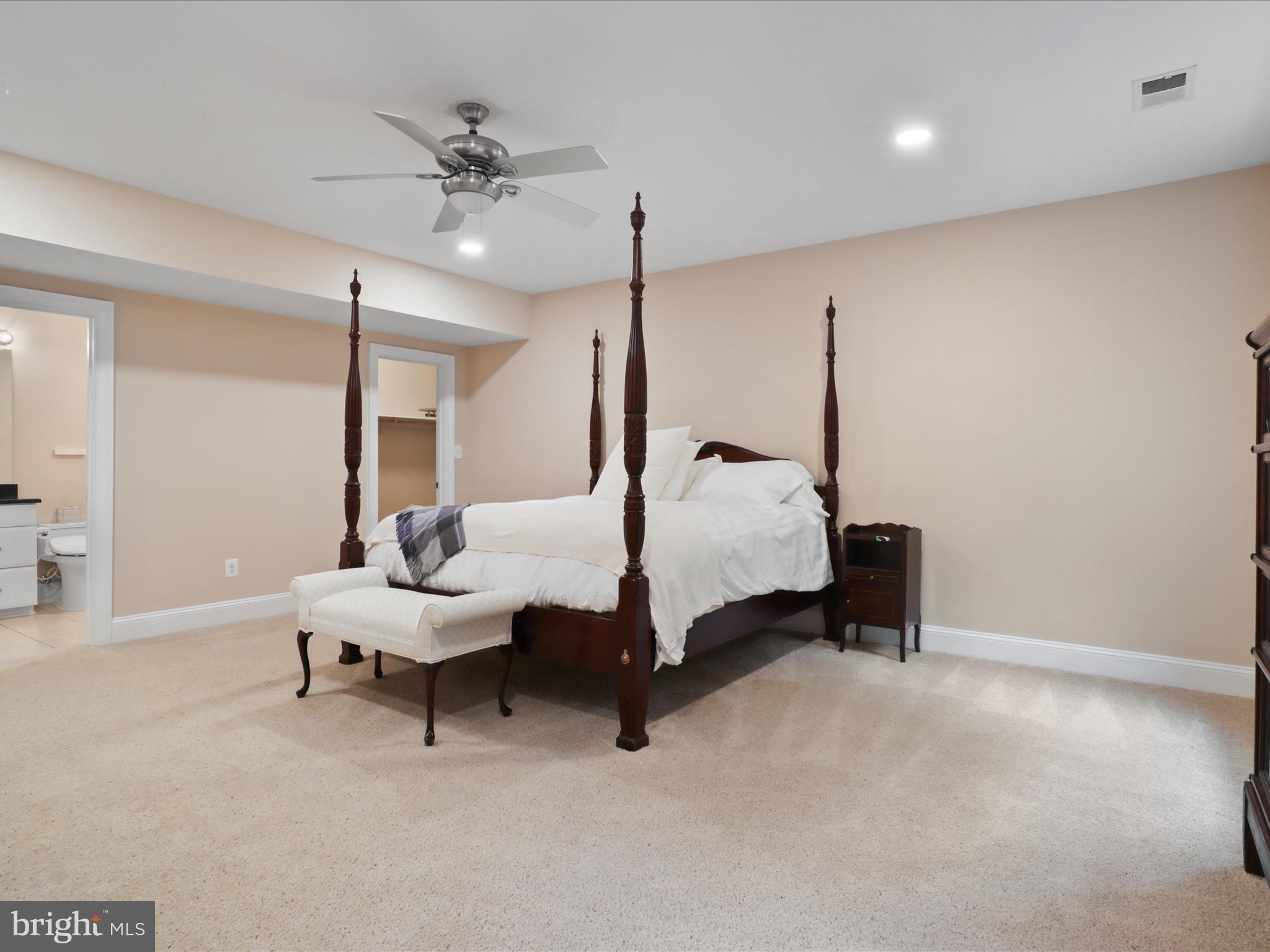 CLIFTON - Residential