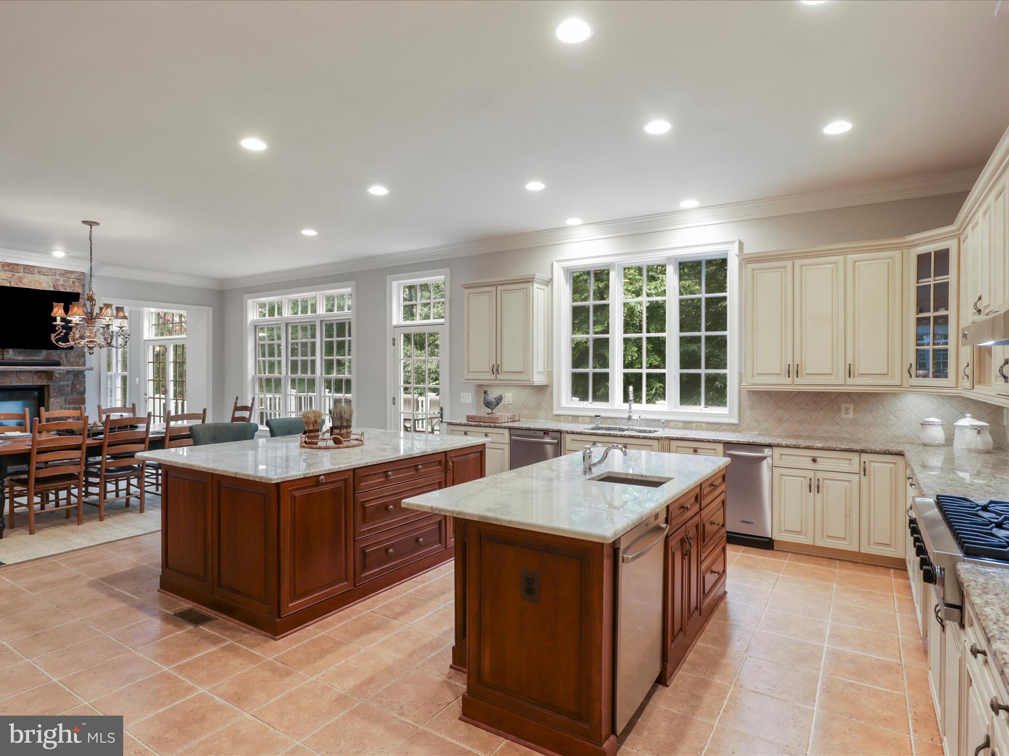 CLIFTON - Residential