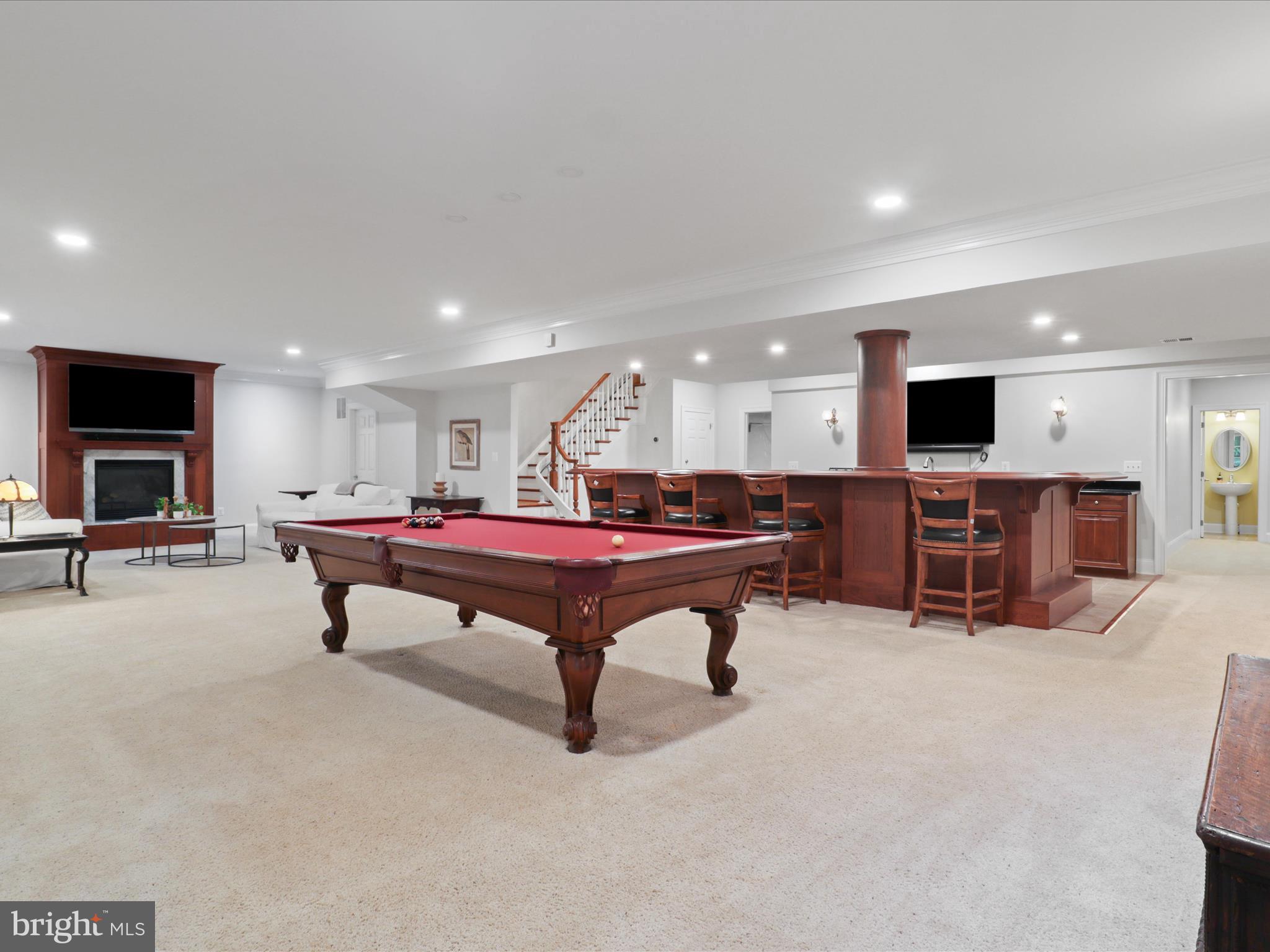 CLIFTON - Residential