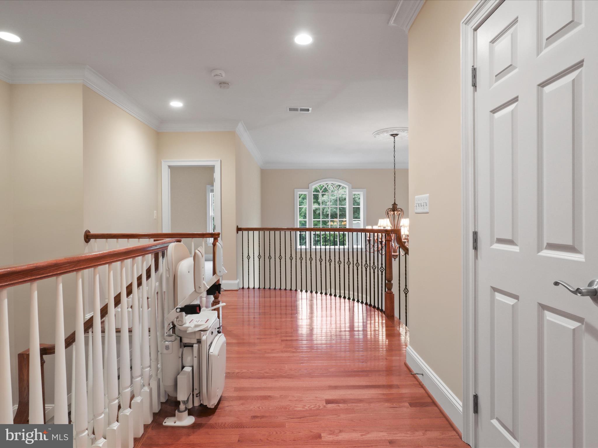 CLIFTON - Residential