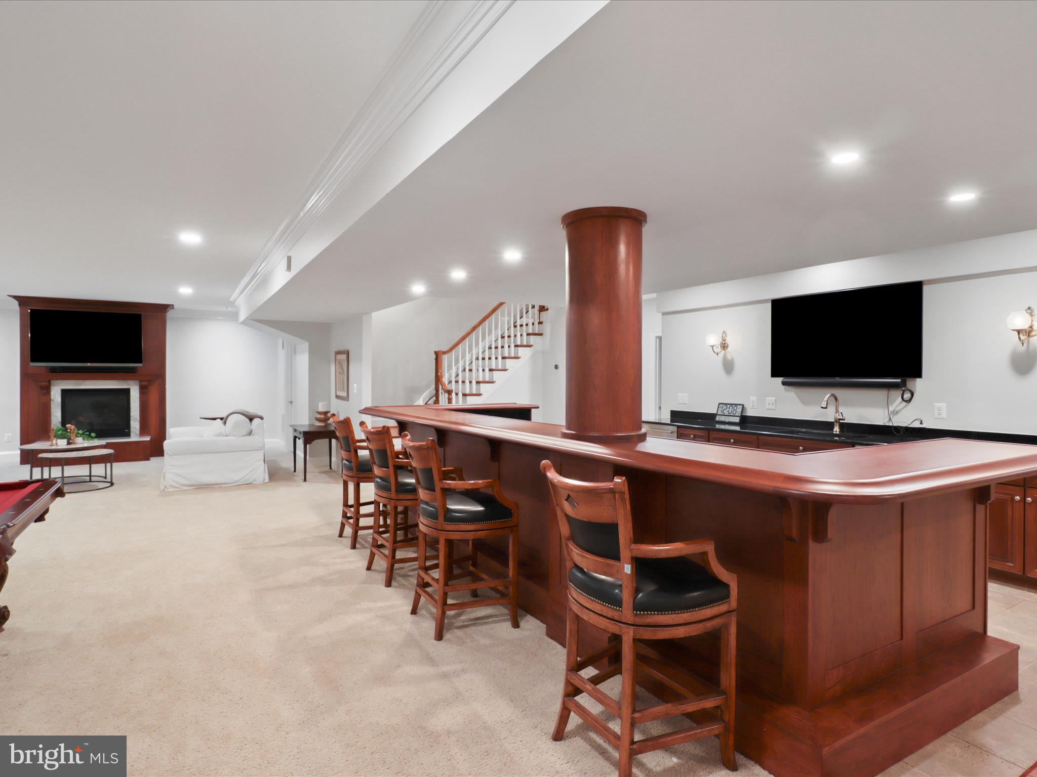 CLIFTON - Residential