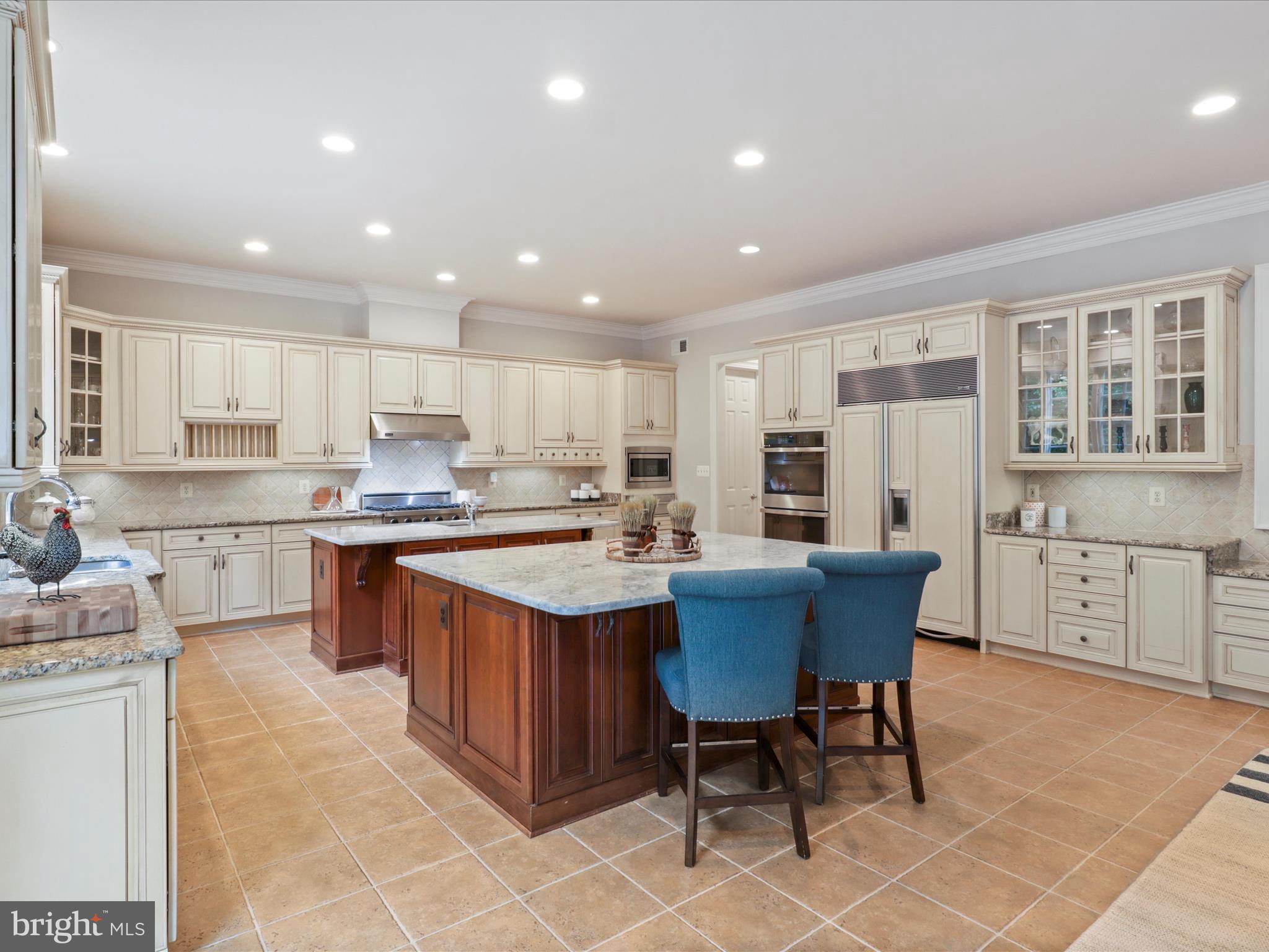 CLIFTON - Residential