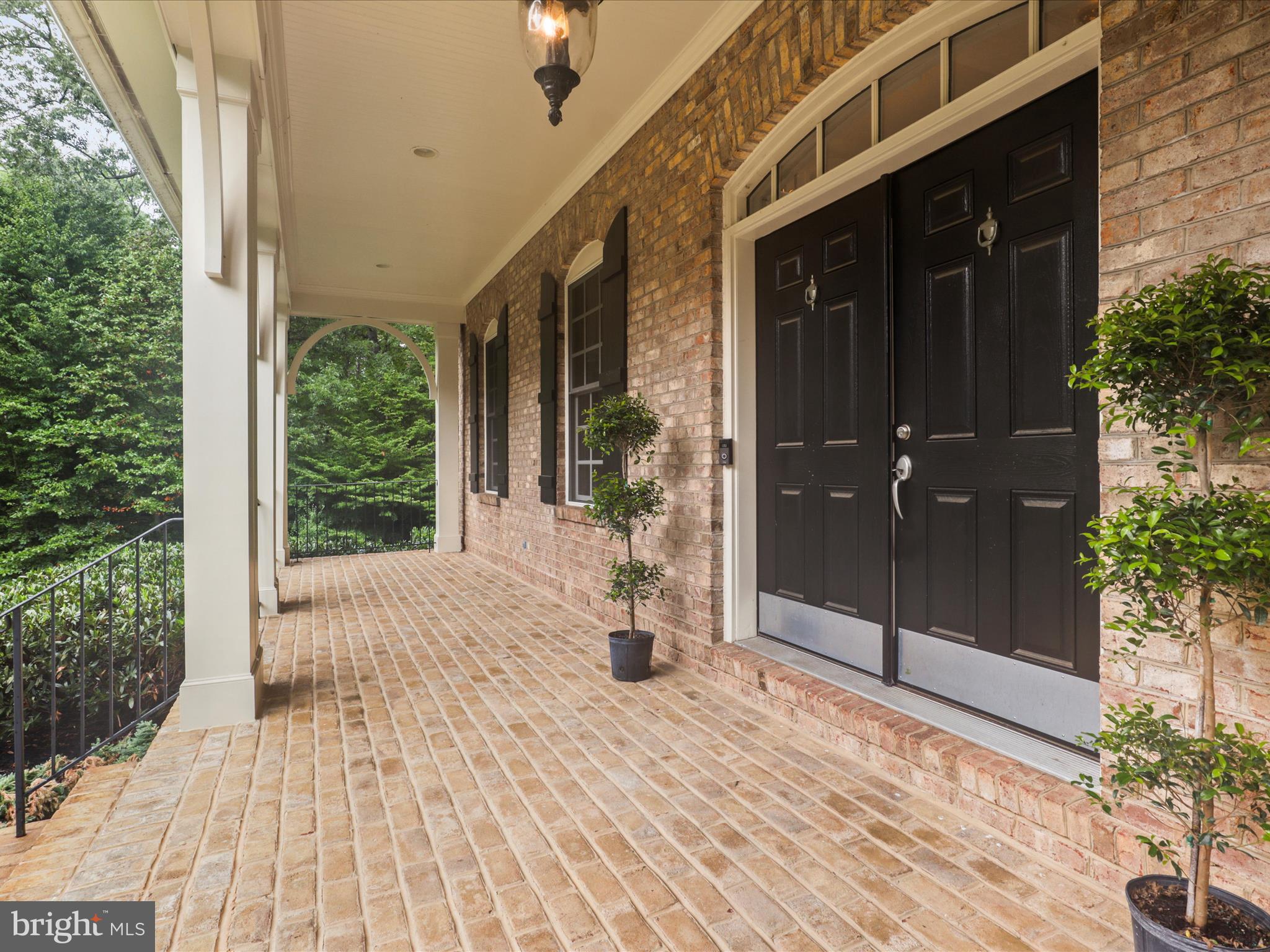 CLIFTON - Residential