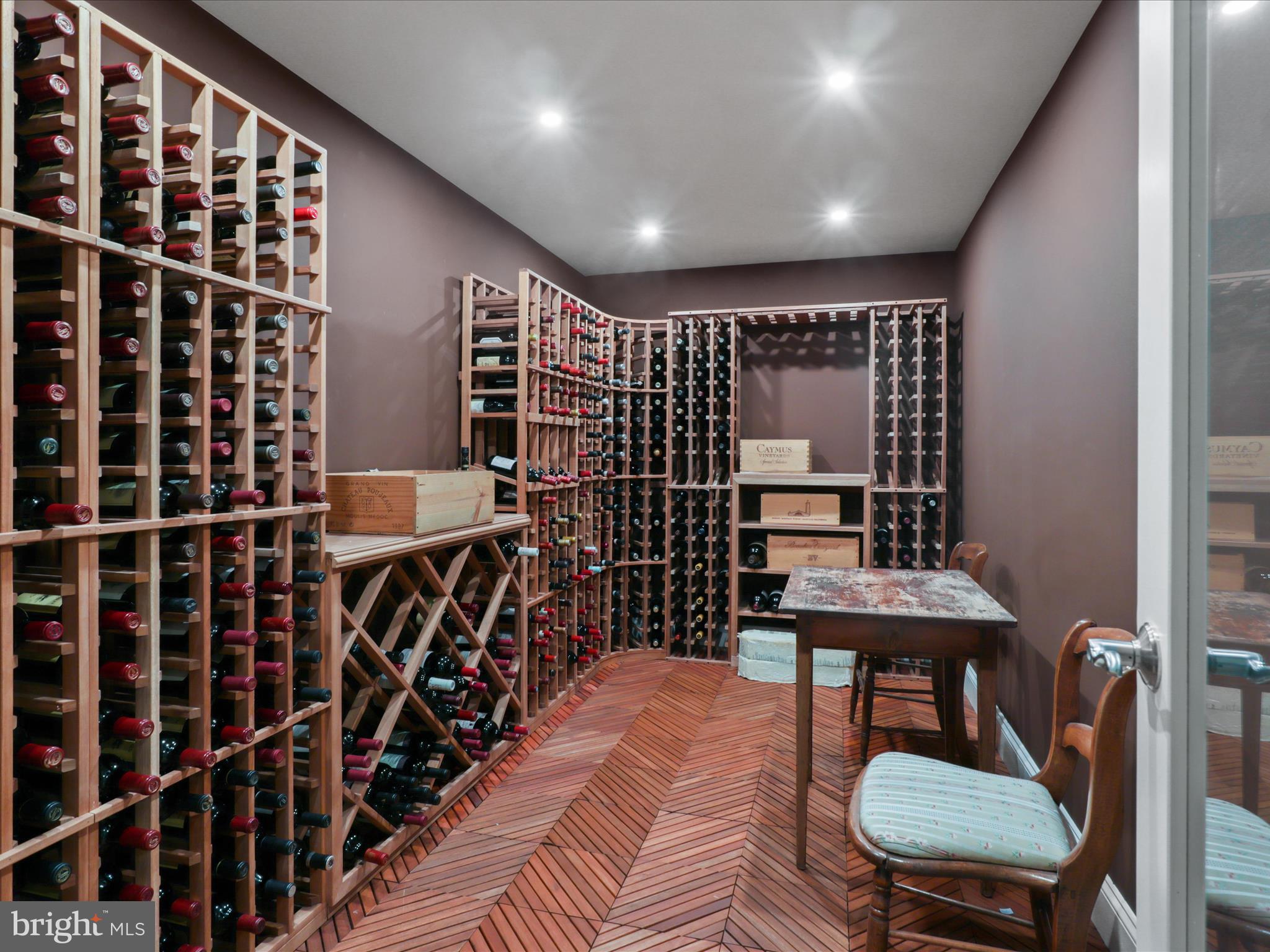 CLIFTON - Residential