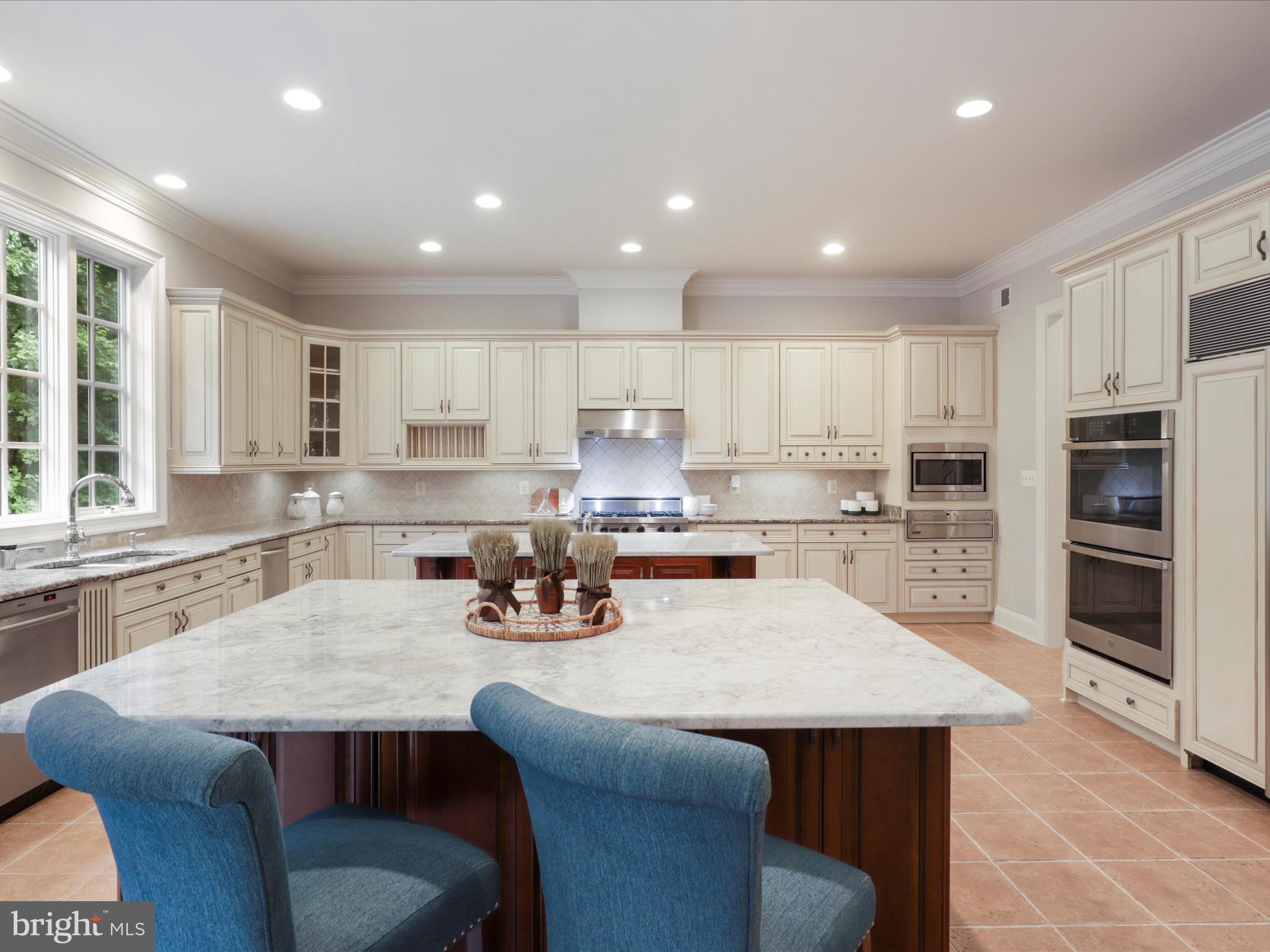 CLIFTON - Residential