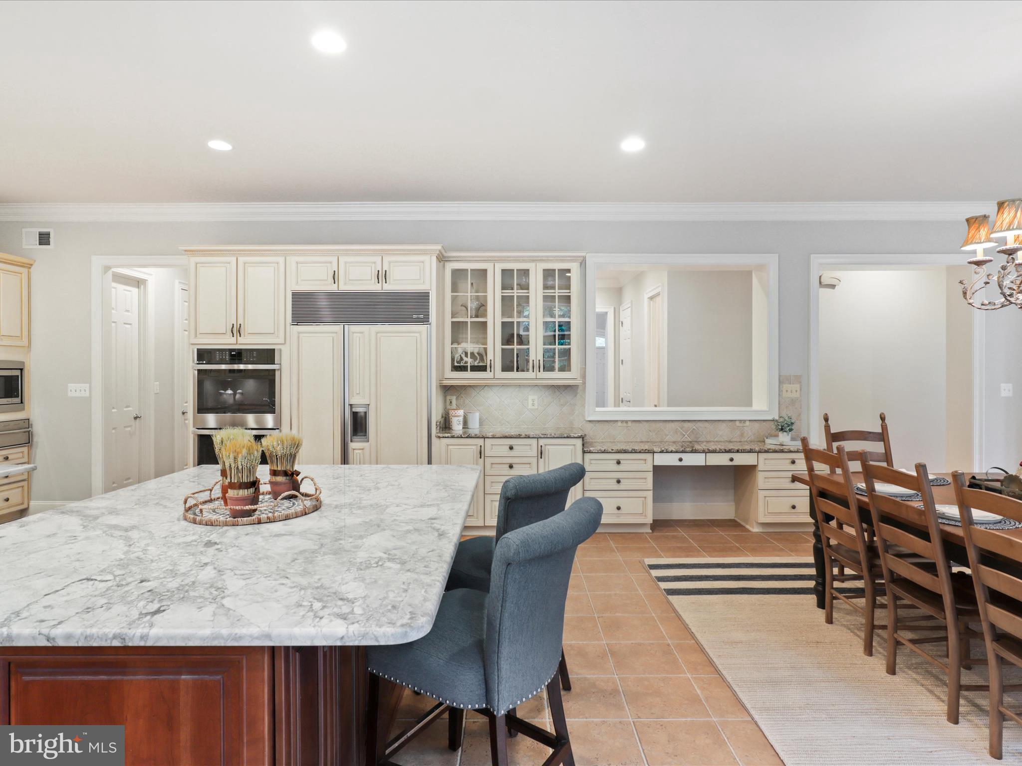 CLIFTON - Residential