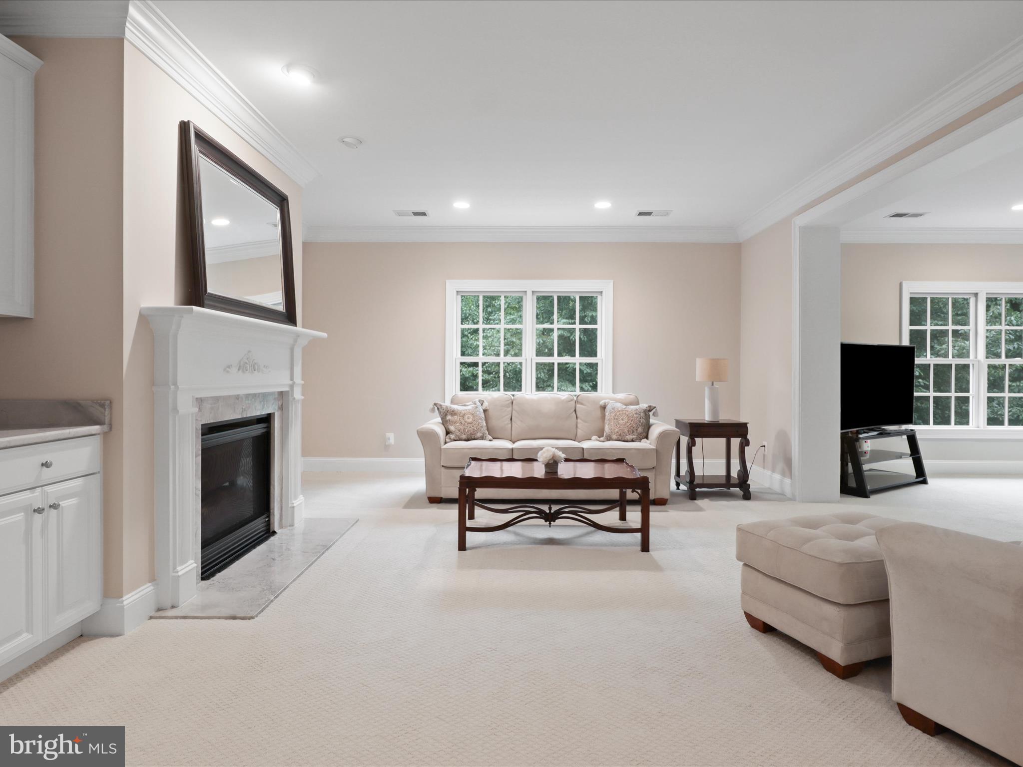 CLIFTON - Residential