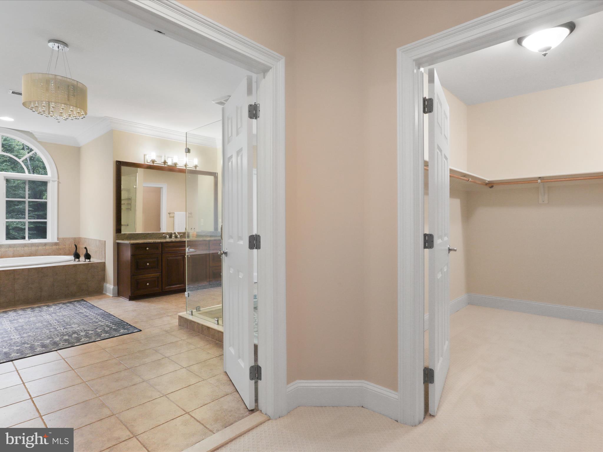 CLIFTON - Residential