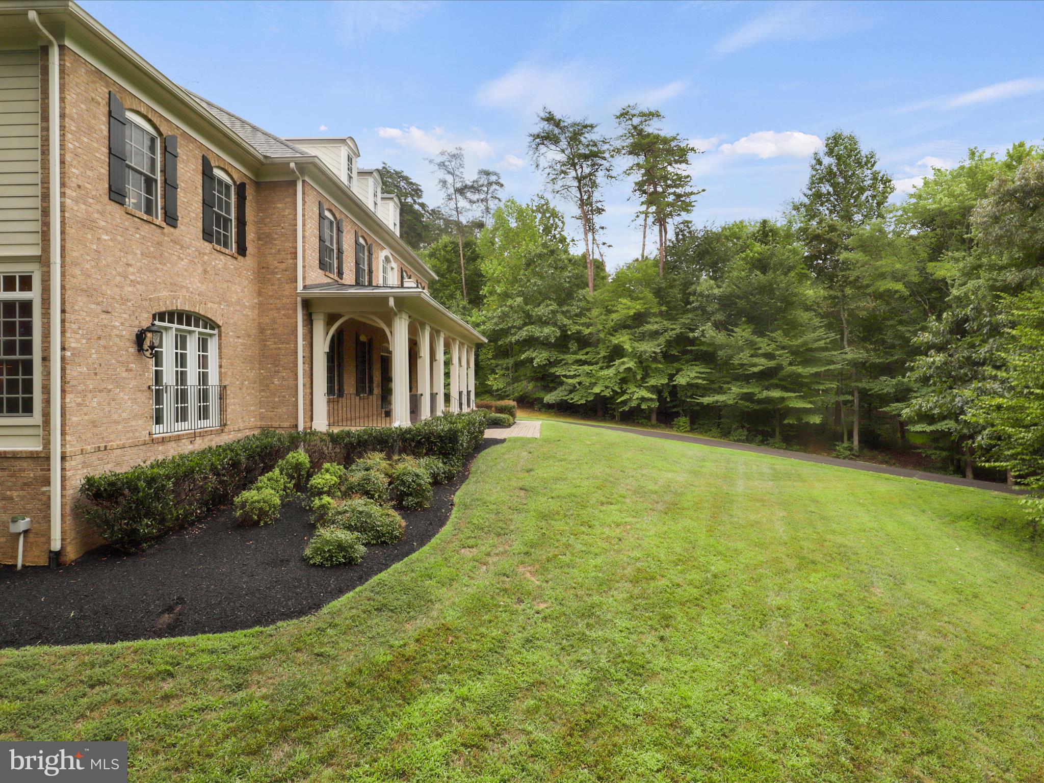 CLIFTON - Residential