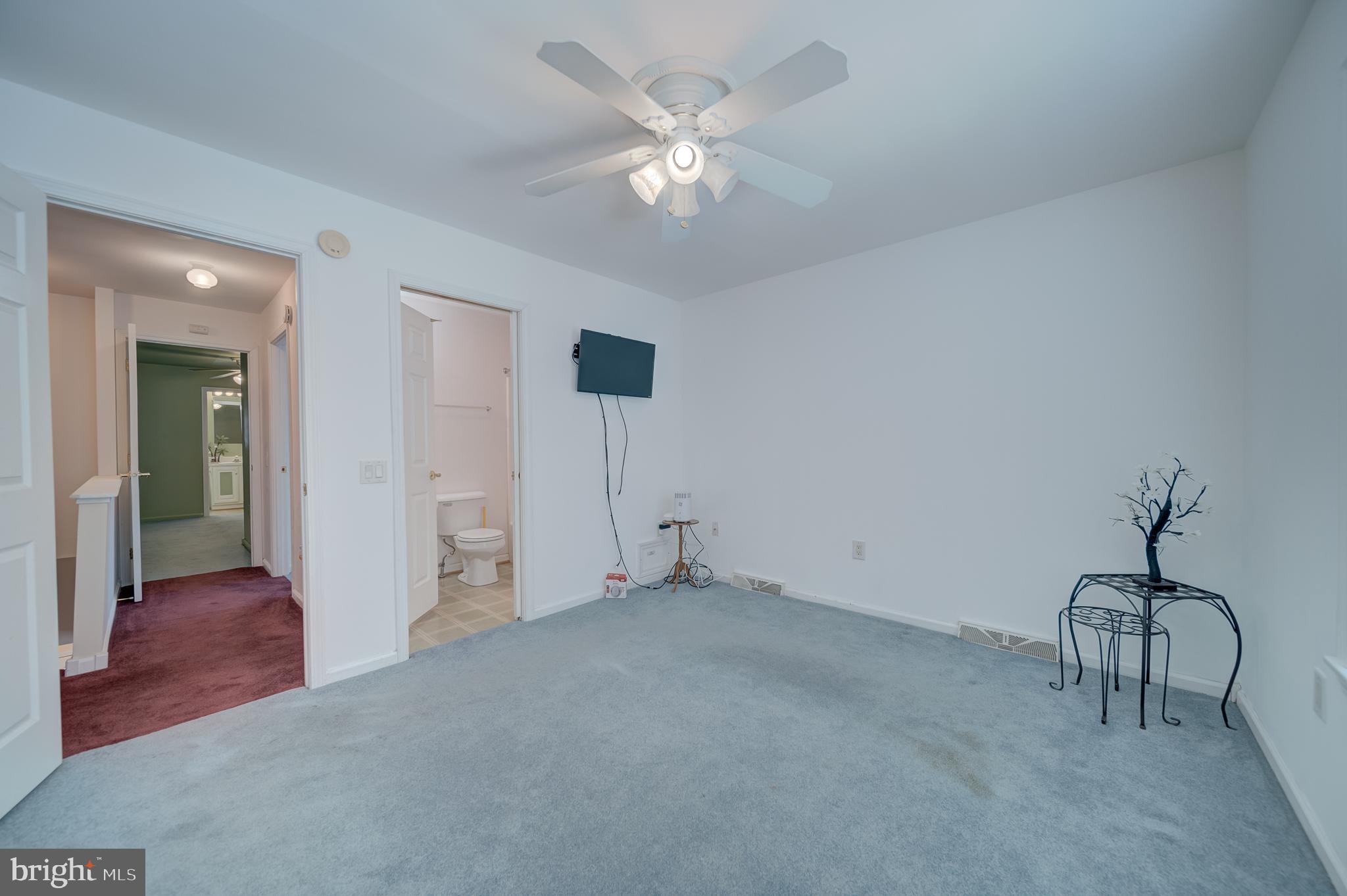 NEW COLONY VILLAGE - Residential