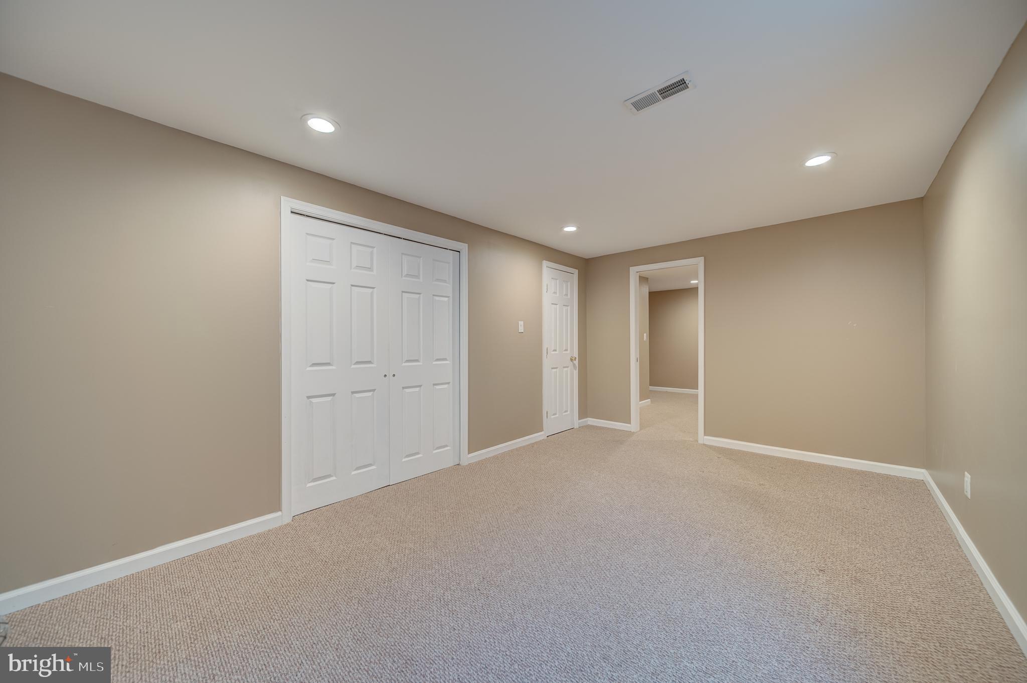 NEW COLONY VILLAGE - Residential