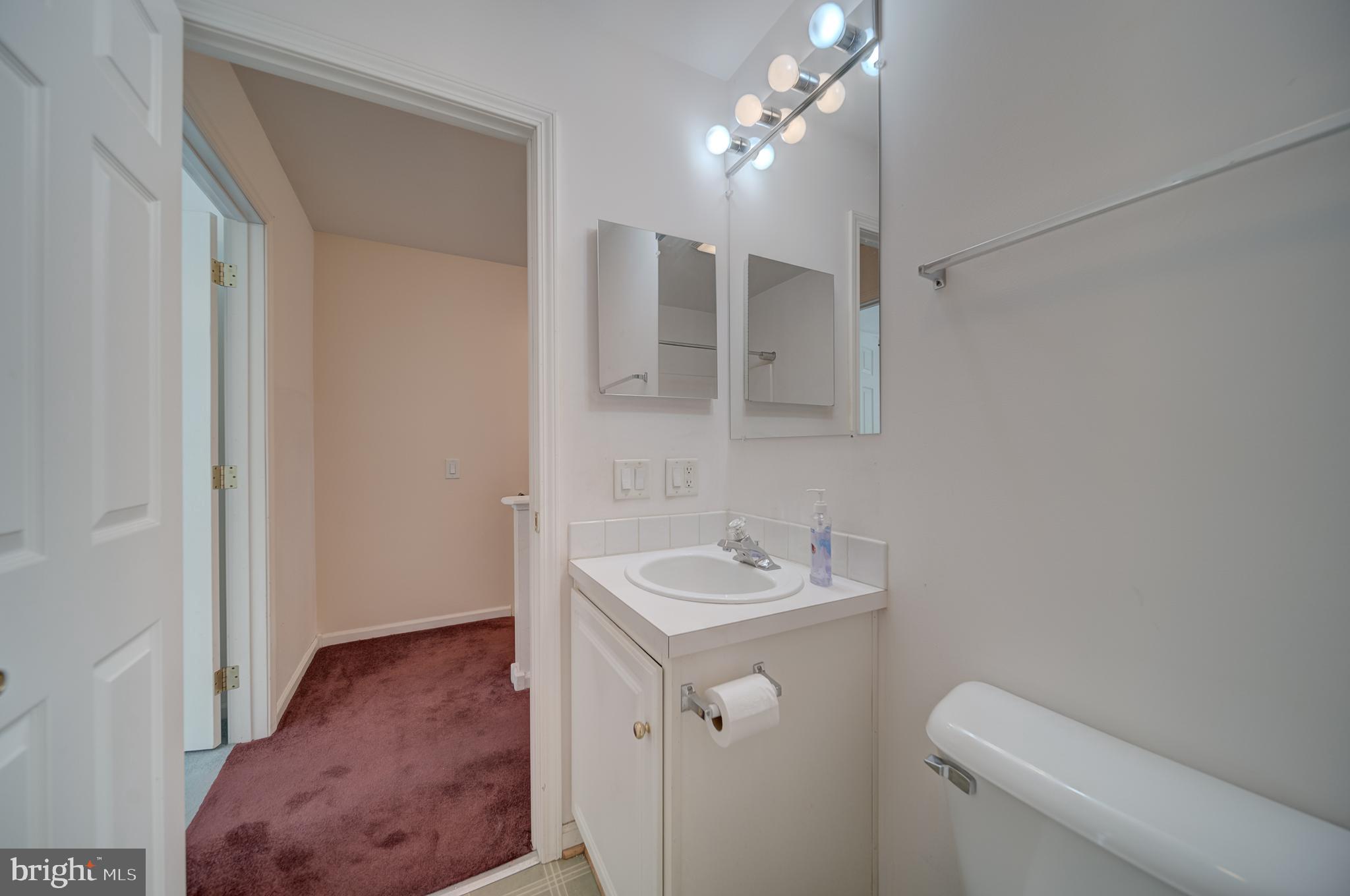 NEW COLONY VILLAGE - Residential