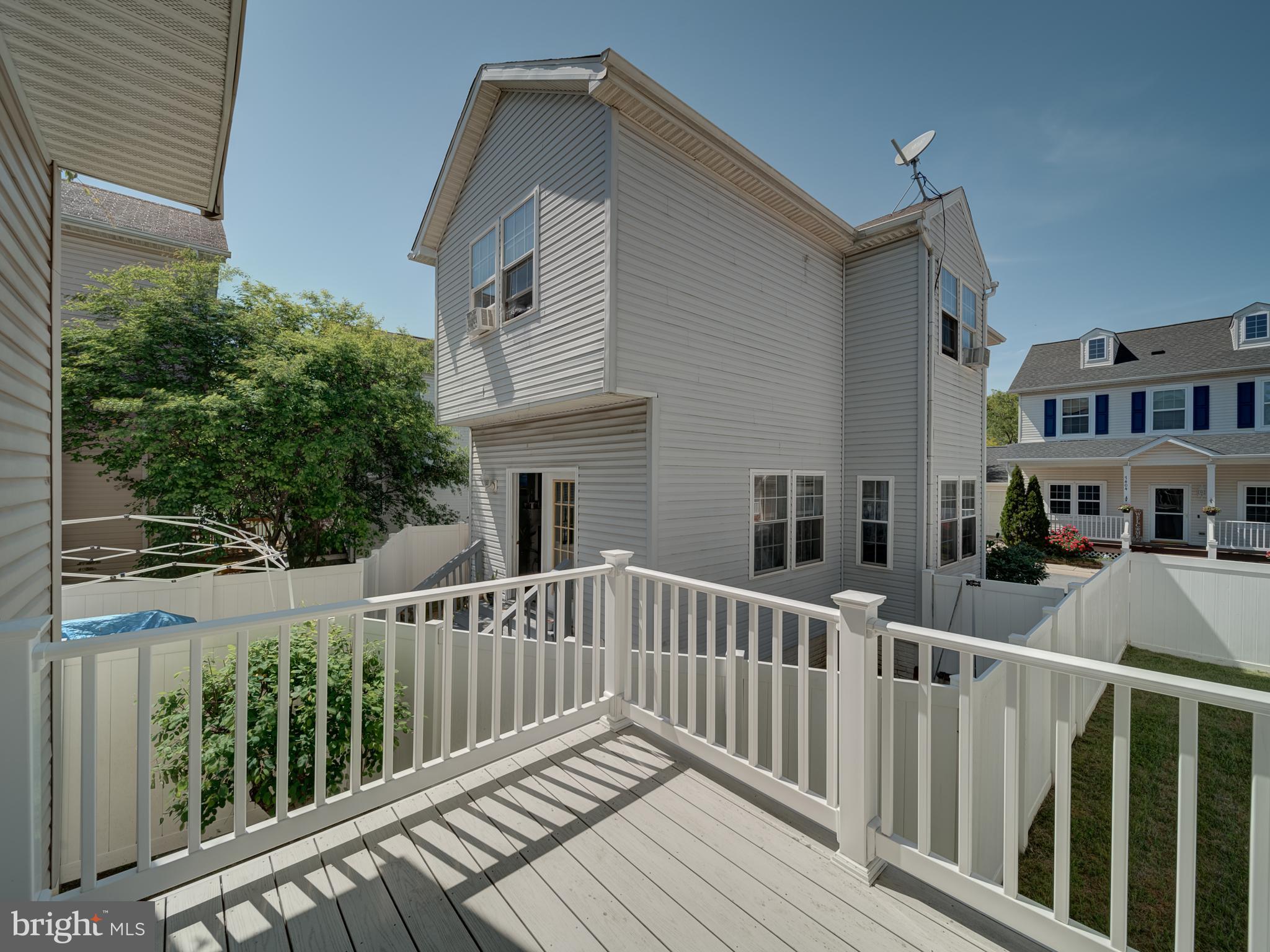 NEW COLONY VILLAGE - Residential