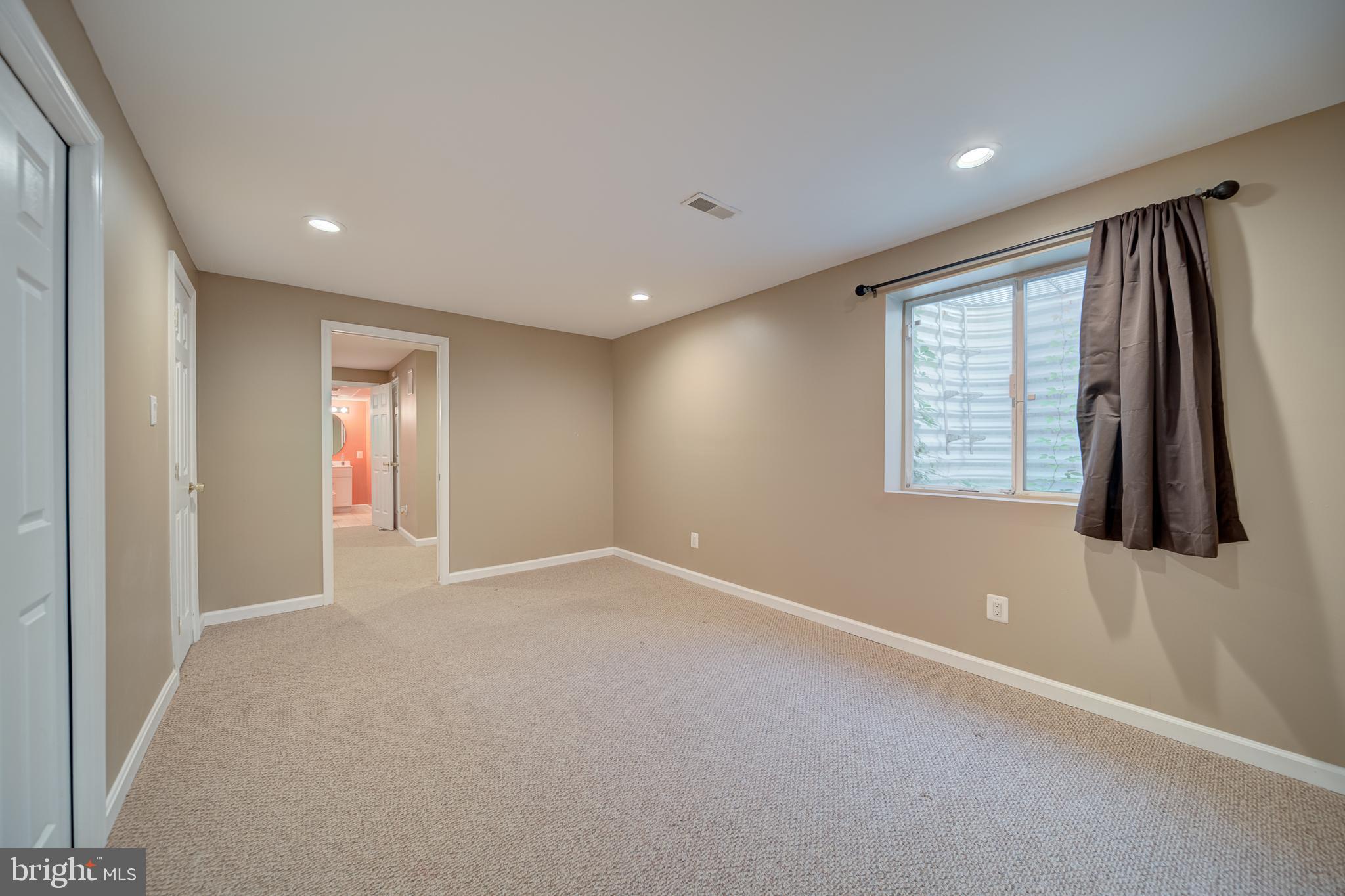 NEW COLONY VILLAGE - Residential