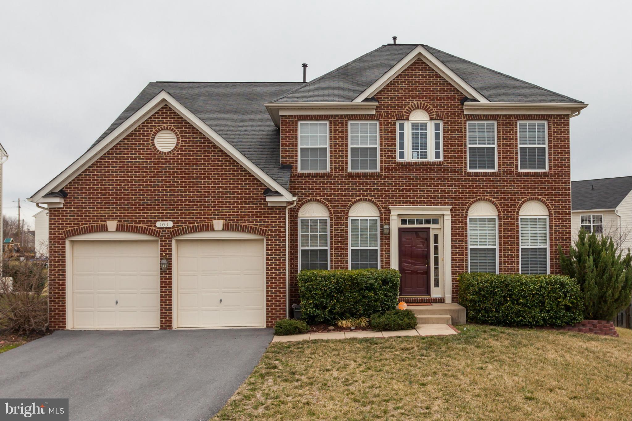 WAKELAND MANOR - Residential