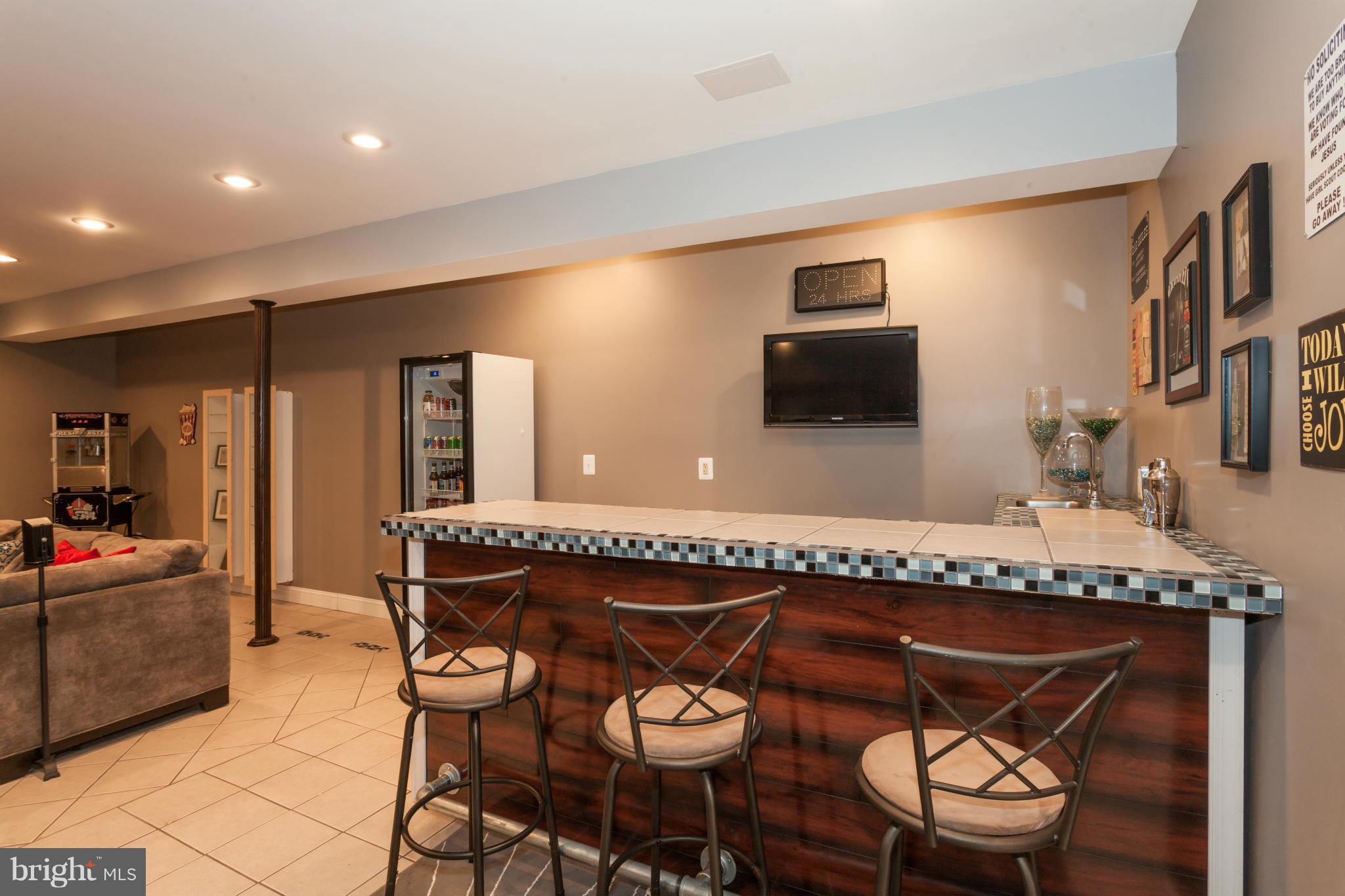 WAKELAND MANOR - Residential