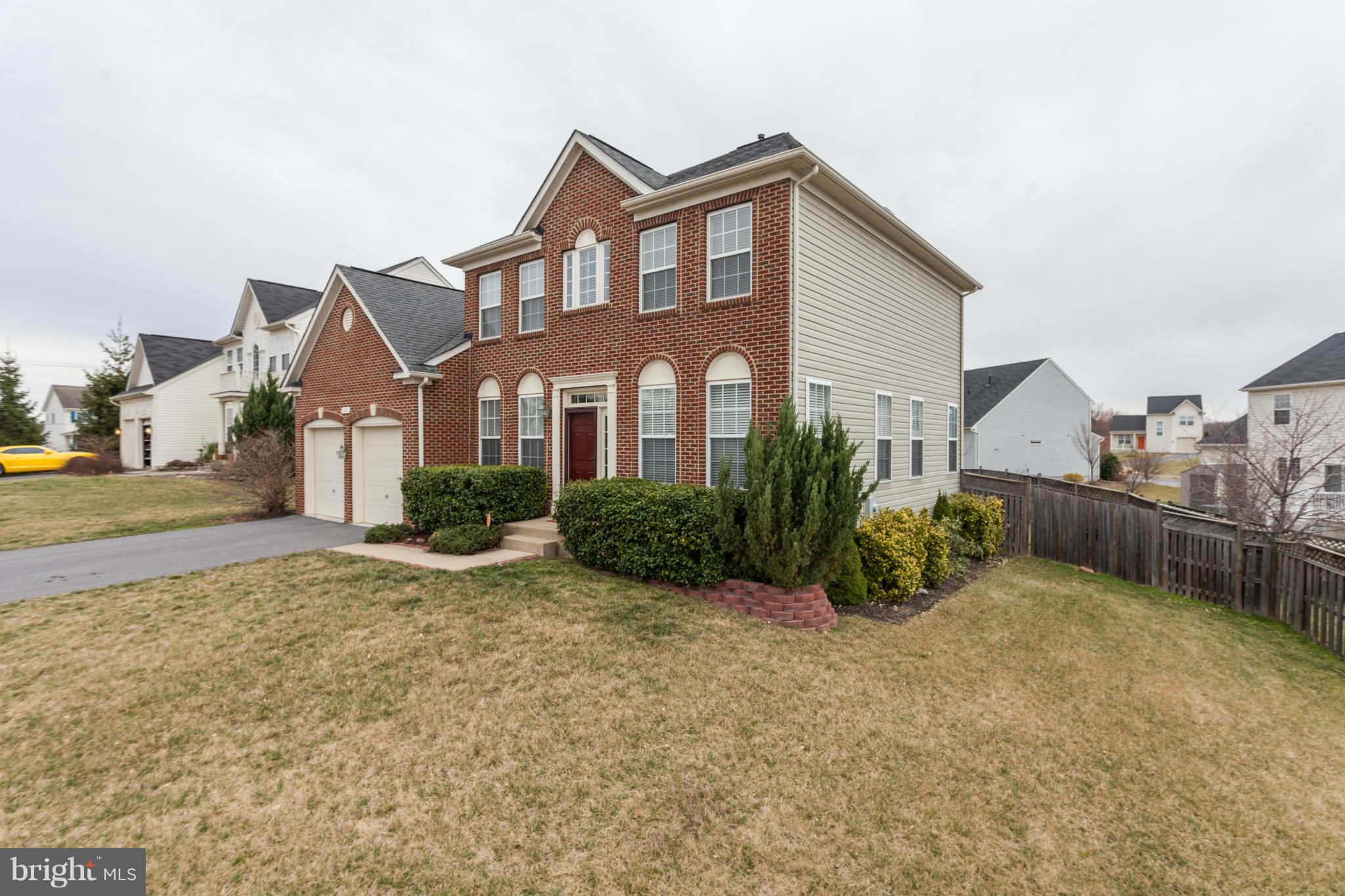 WAKELAND MANOR - Residential