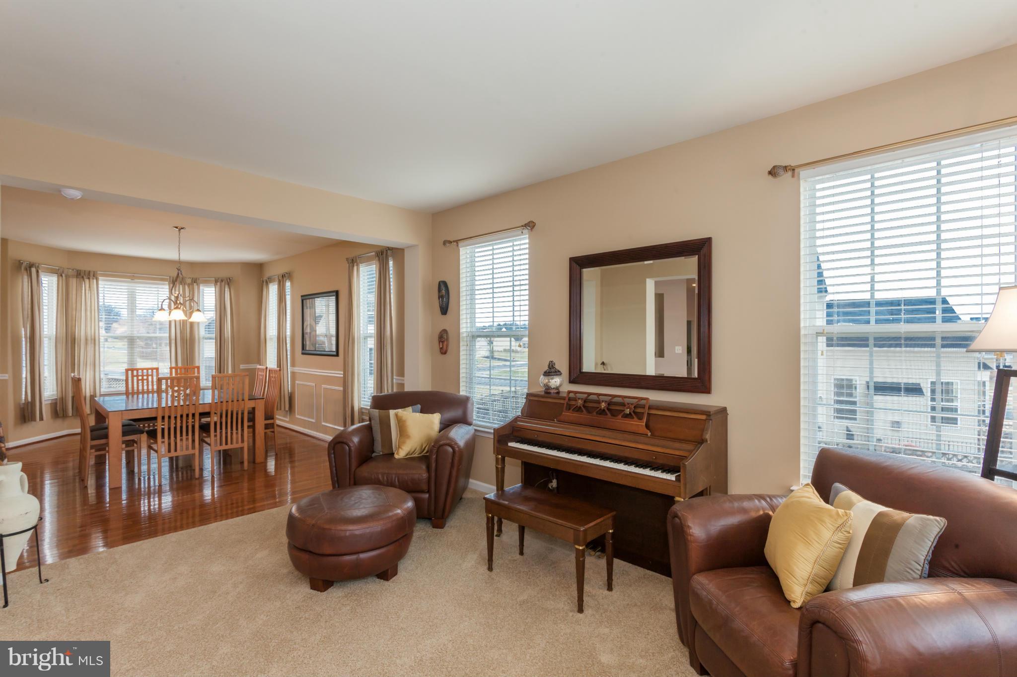 WAKELAND MANOR - Residential