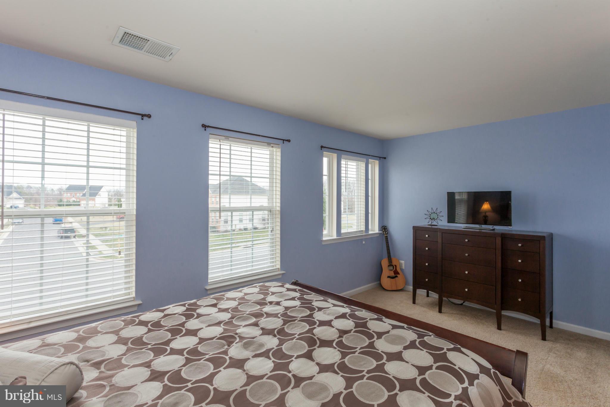 WAKELAND MANOR - Residential