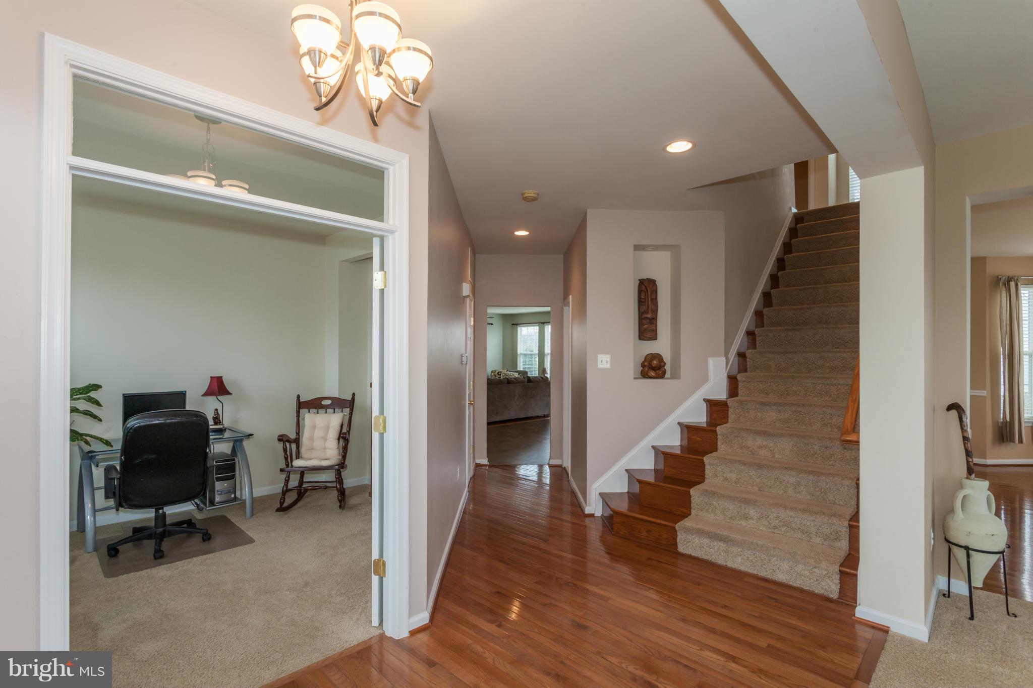 WAKELAND MANOR - Residential