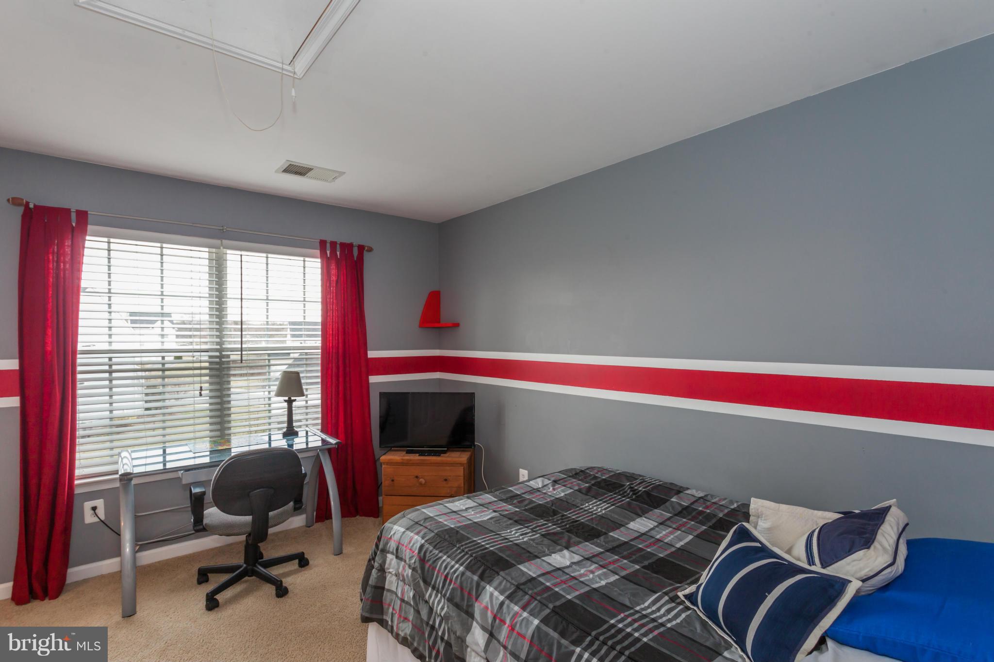 WAKELAND MANOR - Residential