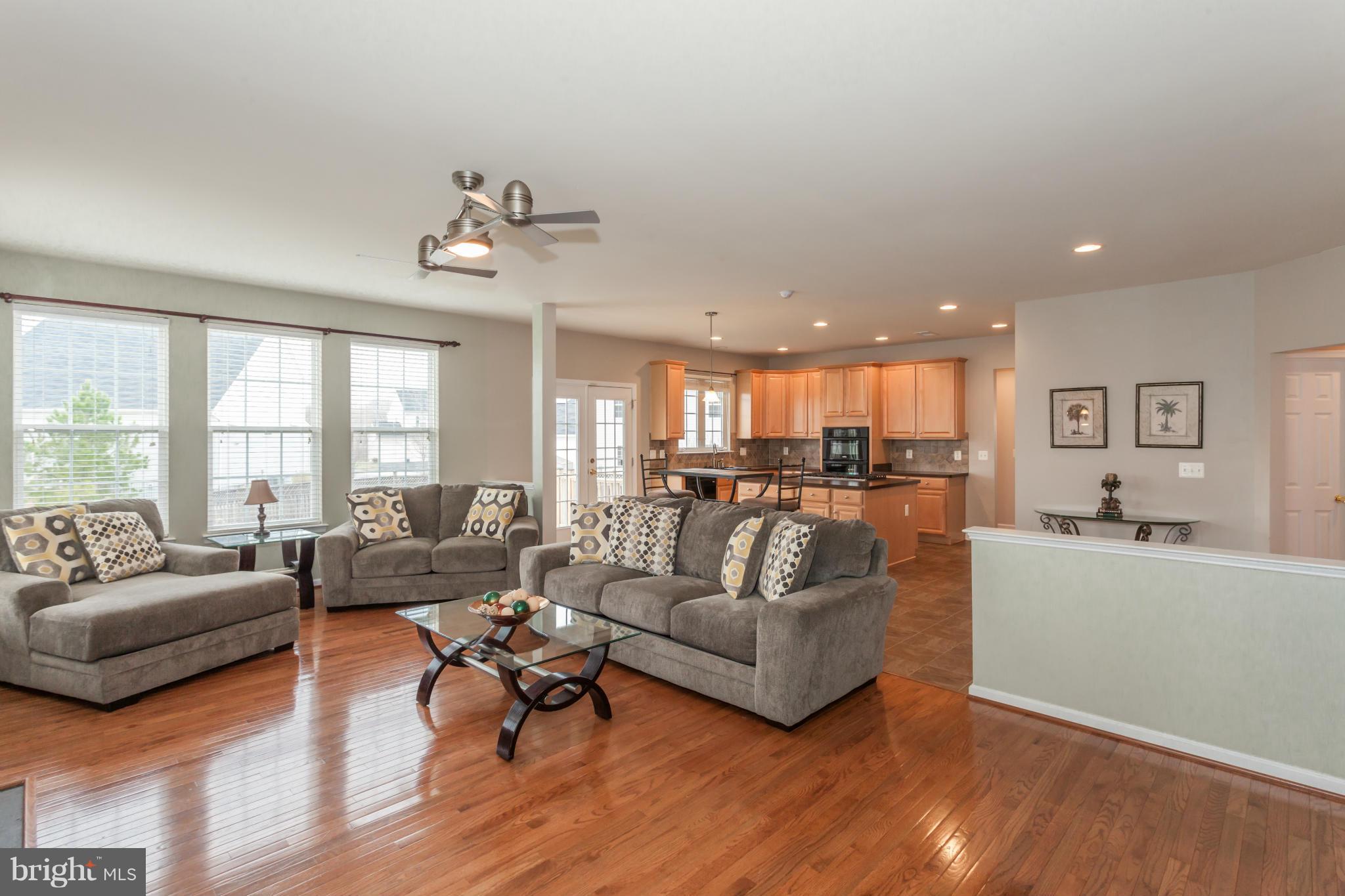 WAKELAND MANOR - Residential