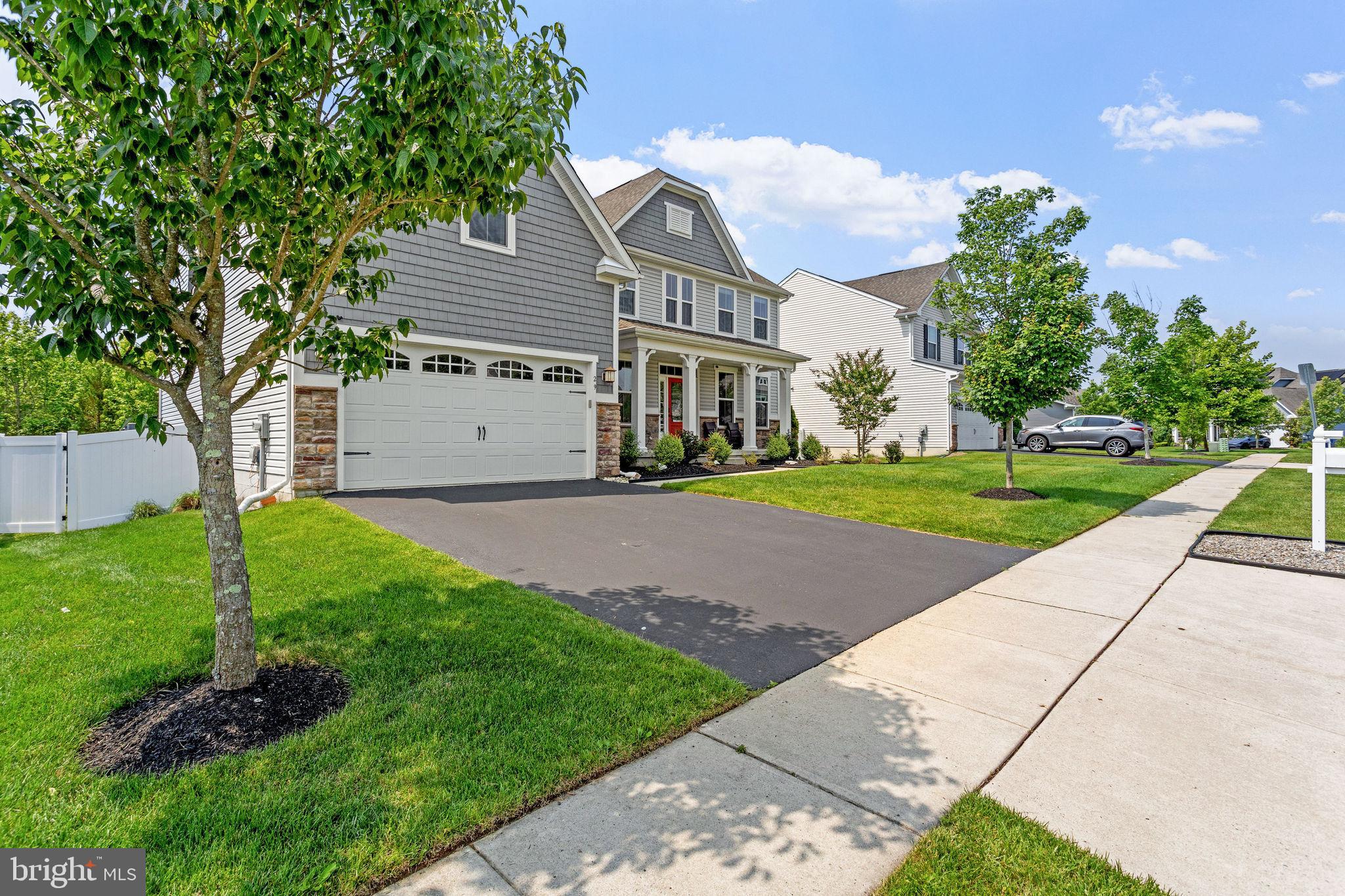 29 CARRINGTON WAY