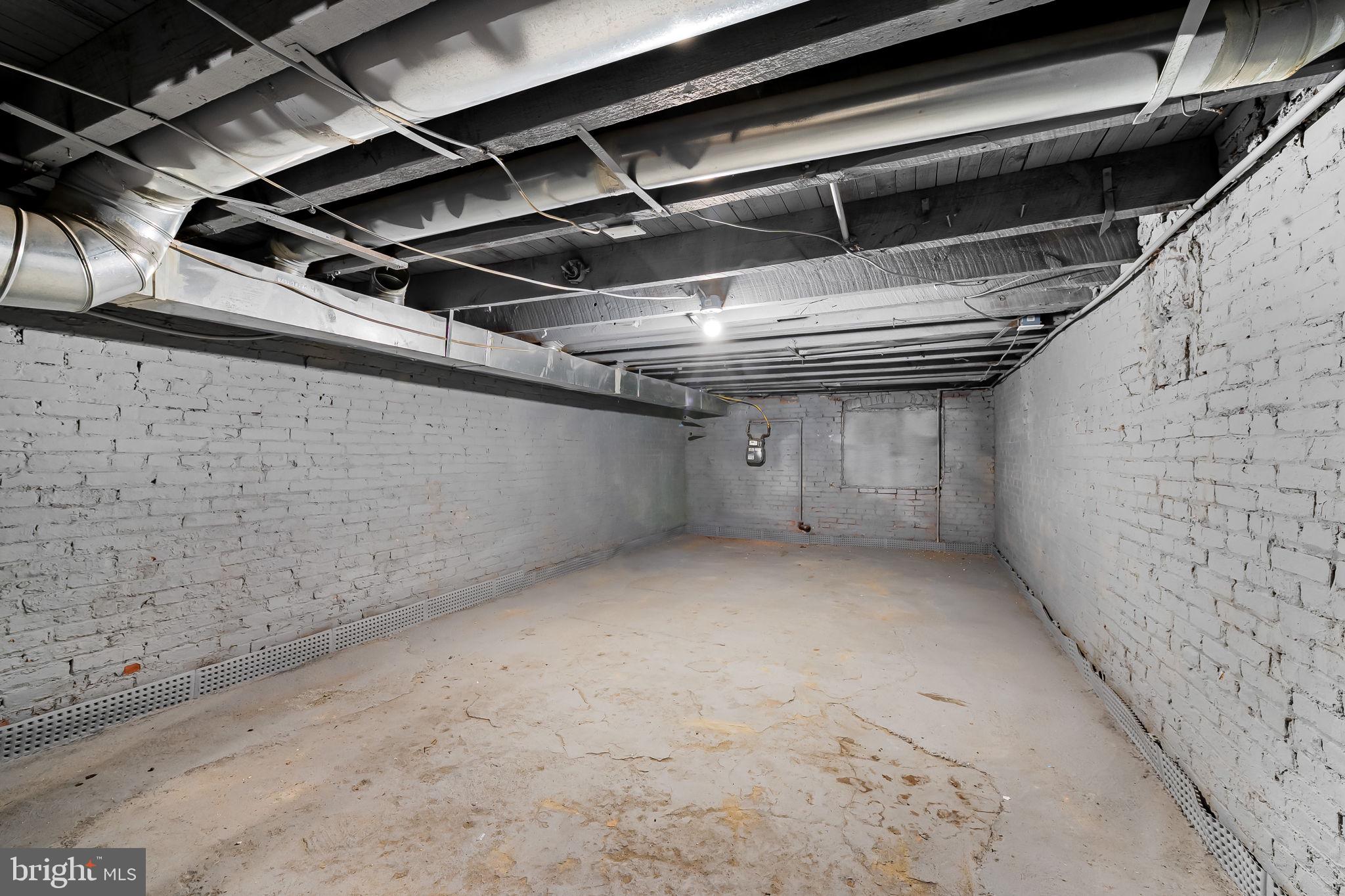 MONDAWMIN - Residential