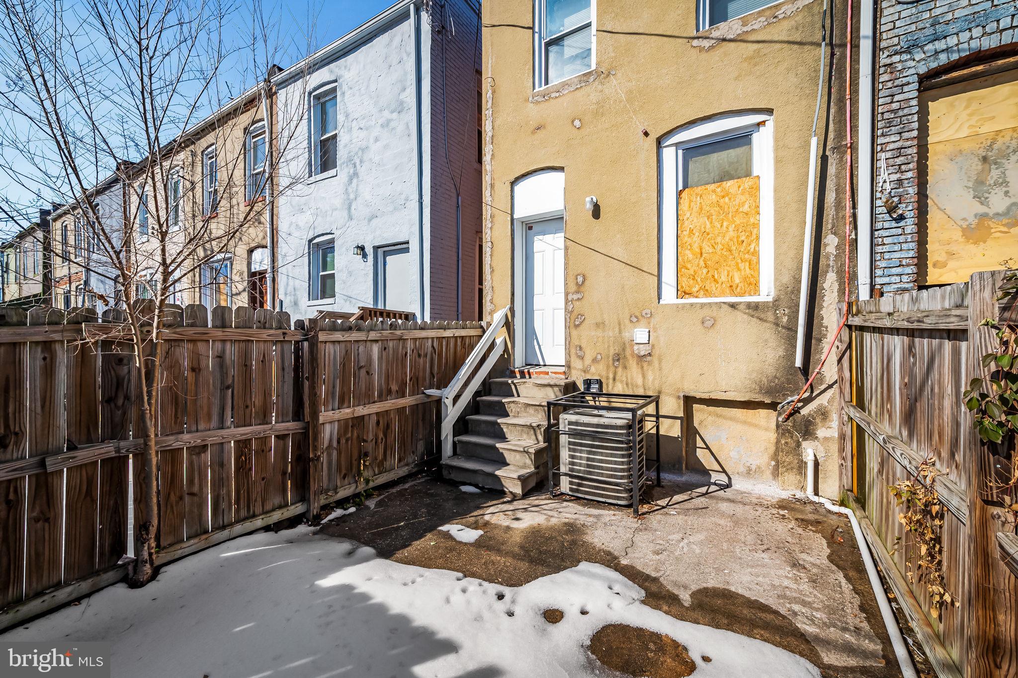 MONDAWMIN - Residential